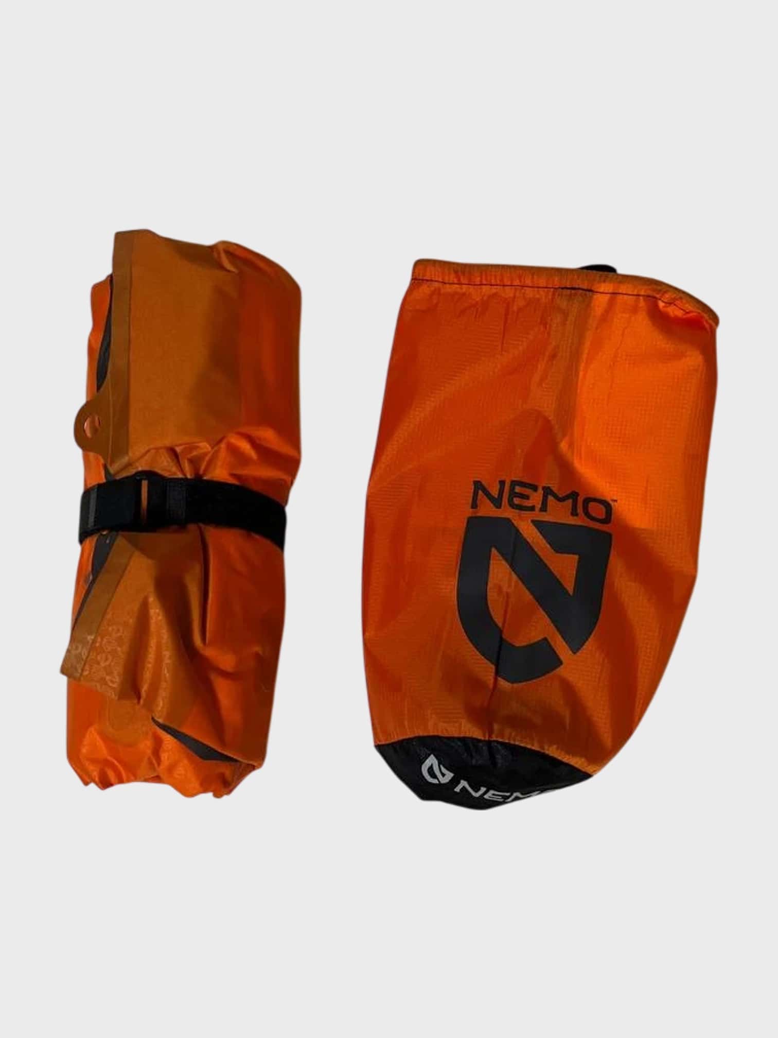 kamu-outdoors-product-tensor-alpine-insulated-long-wide-makuualusta-oranssi-2_processed.webp