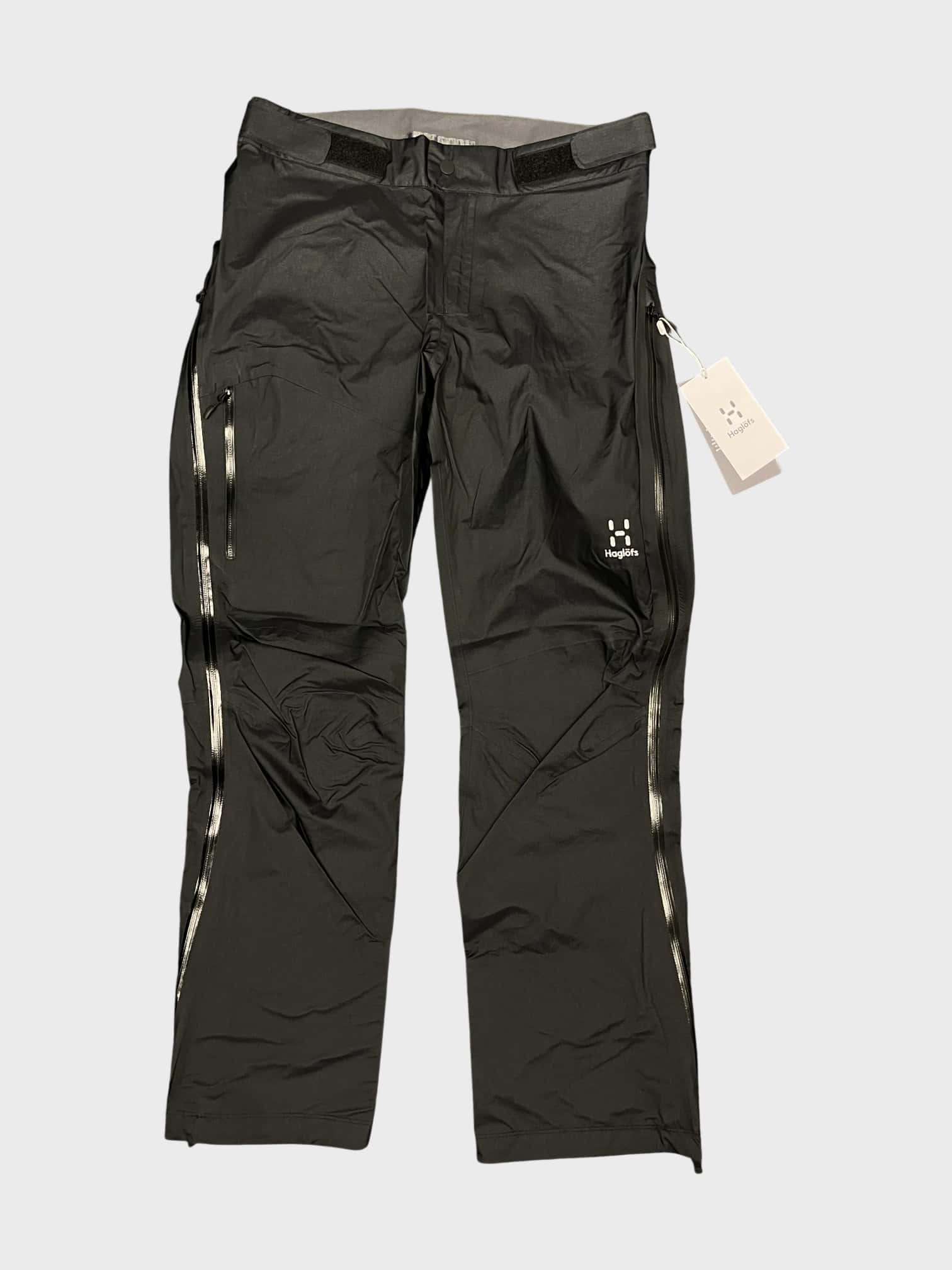 kamu-outdoors-product-sprig-pant-women-naisten-kuorihousut-true-black-3_processed.webp