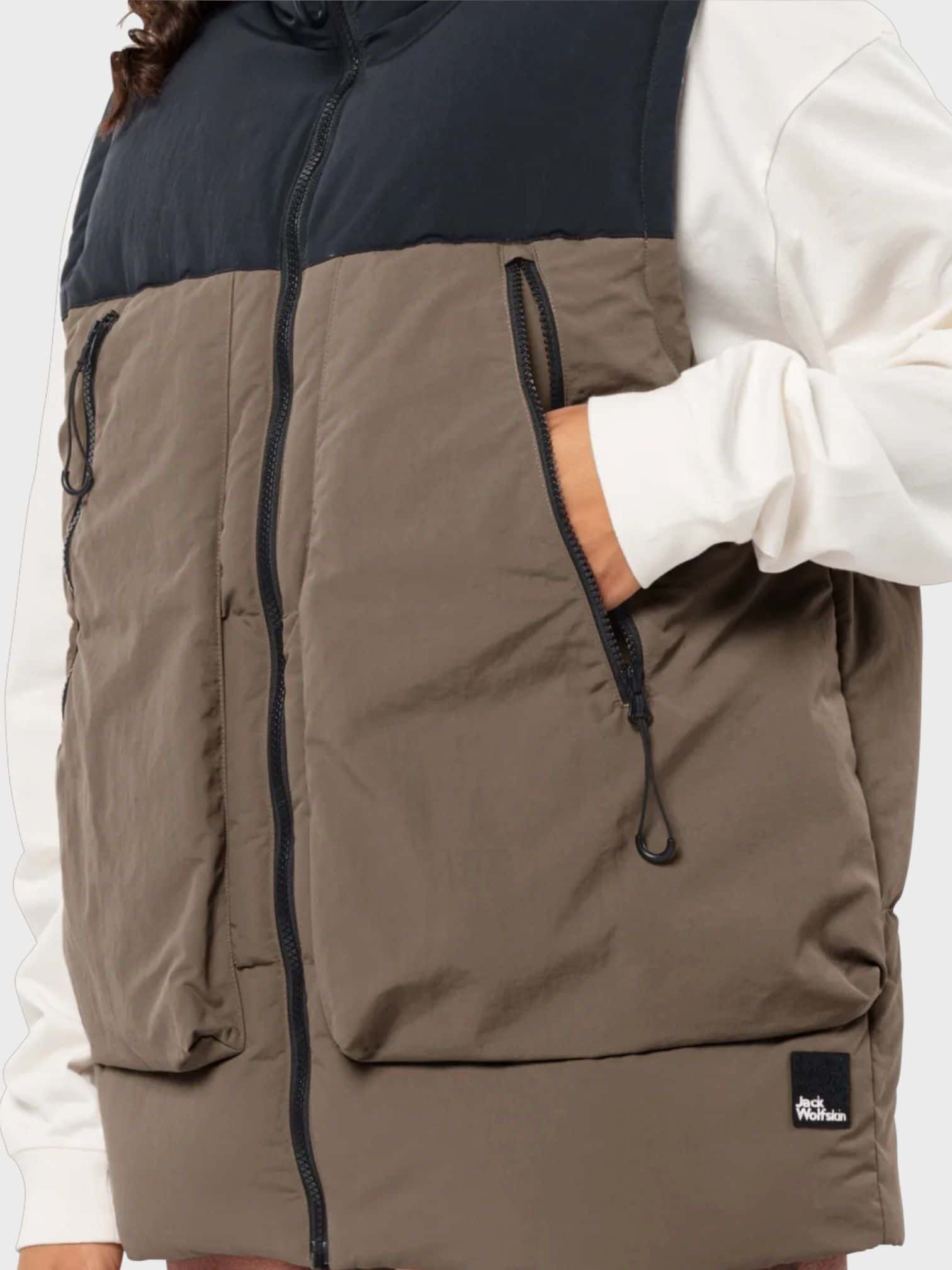 kamu-outdoors-product-jack-wolfskin-unisex-dellbrueck-liivi4.jpg