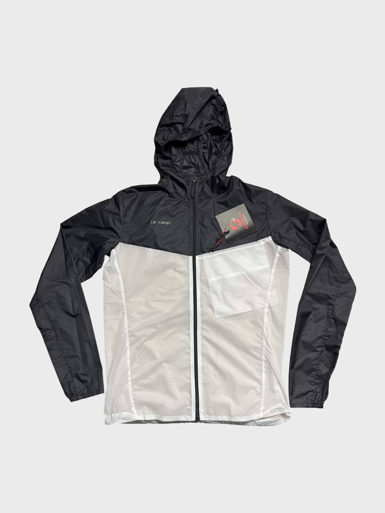 kamu-outdoors-product-convey-wb-hooded-jacket-men-black-bright-white-1_processed.webp