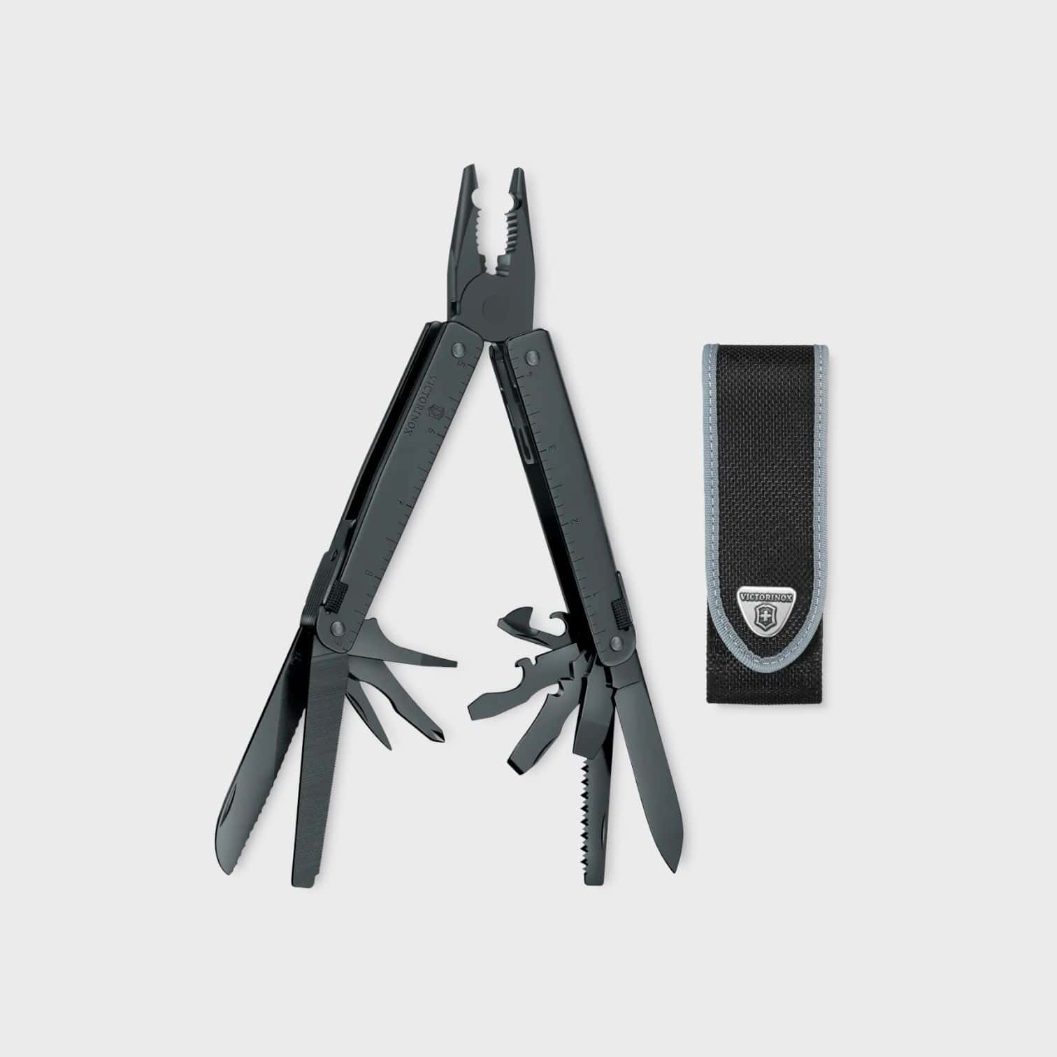 kamu-outdoors-product-victorinox_monitoimityokalu-photoroom.jpg