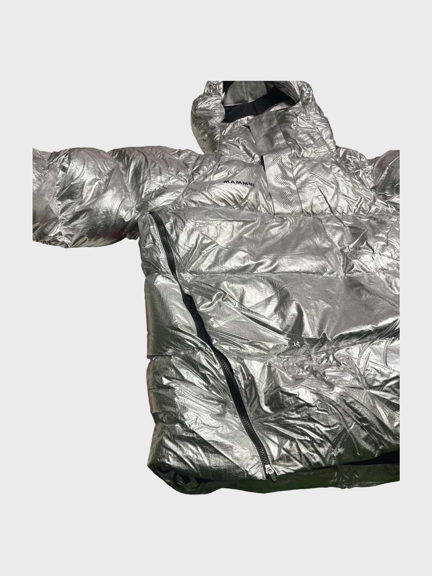 kamu-outdoors-product-the-in-anorak-shiny-silver-5_processed.webp