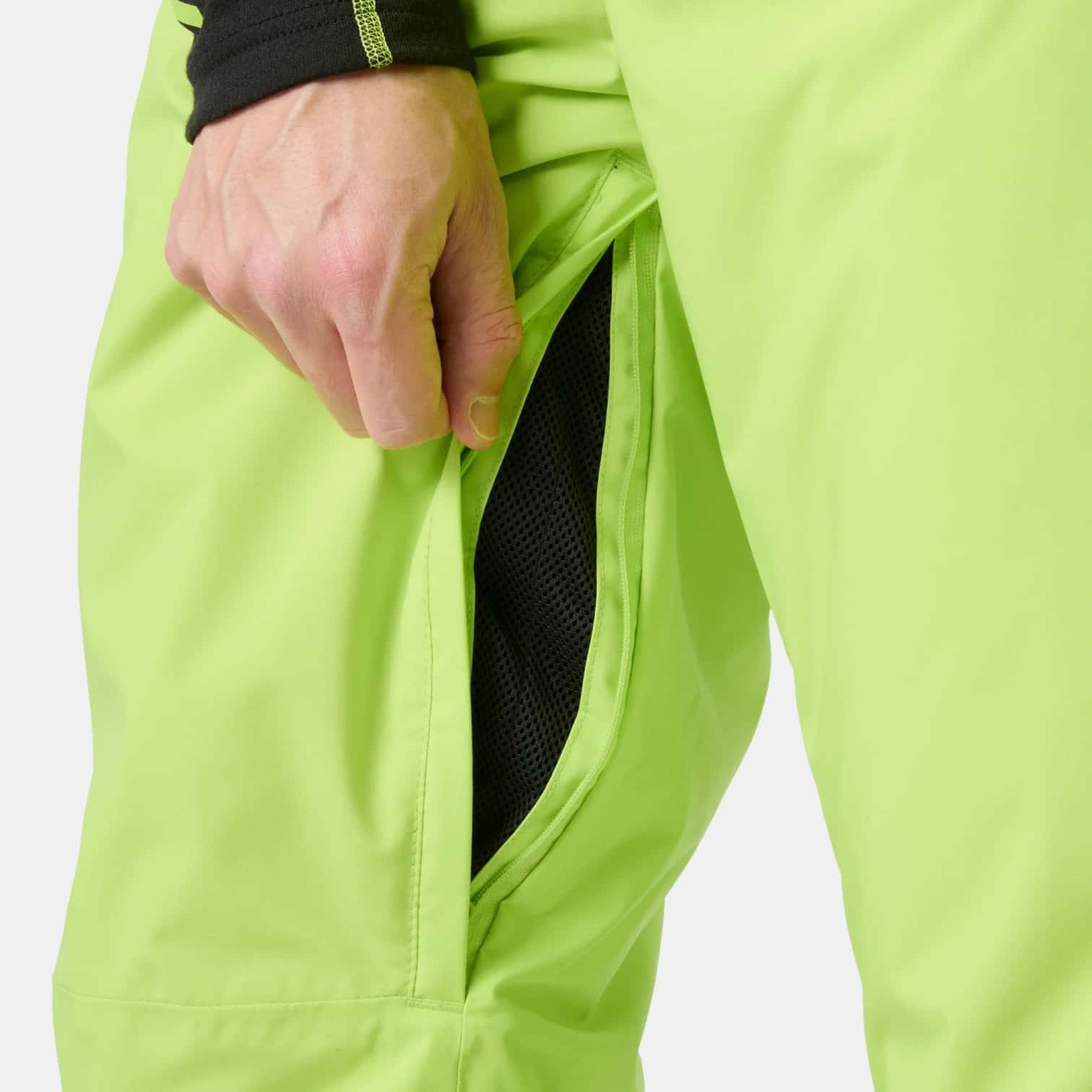 kamu-outdoors-product-legendary-insulated-bib-pant-miesten-lasketteluhousut-luminous-green-6_processed.webp