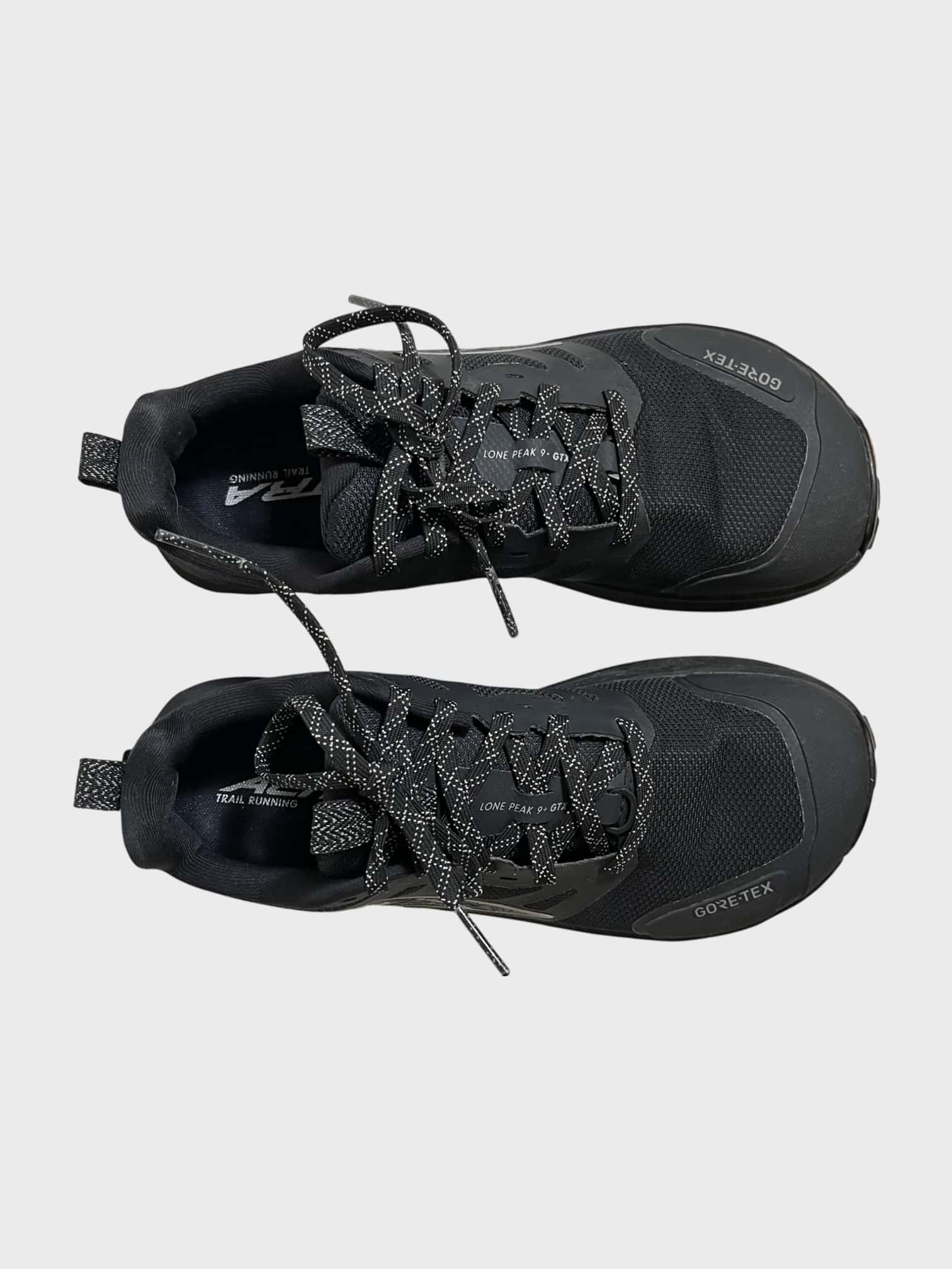 kamu-outdoors-product-altra-lone-peak-9-gtxx-naisten-ulkoilukengat-musta-6_processed.webp