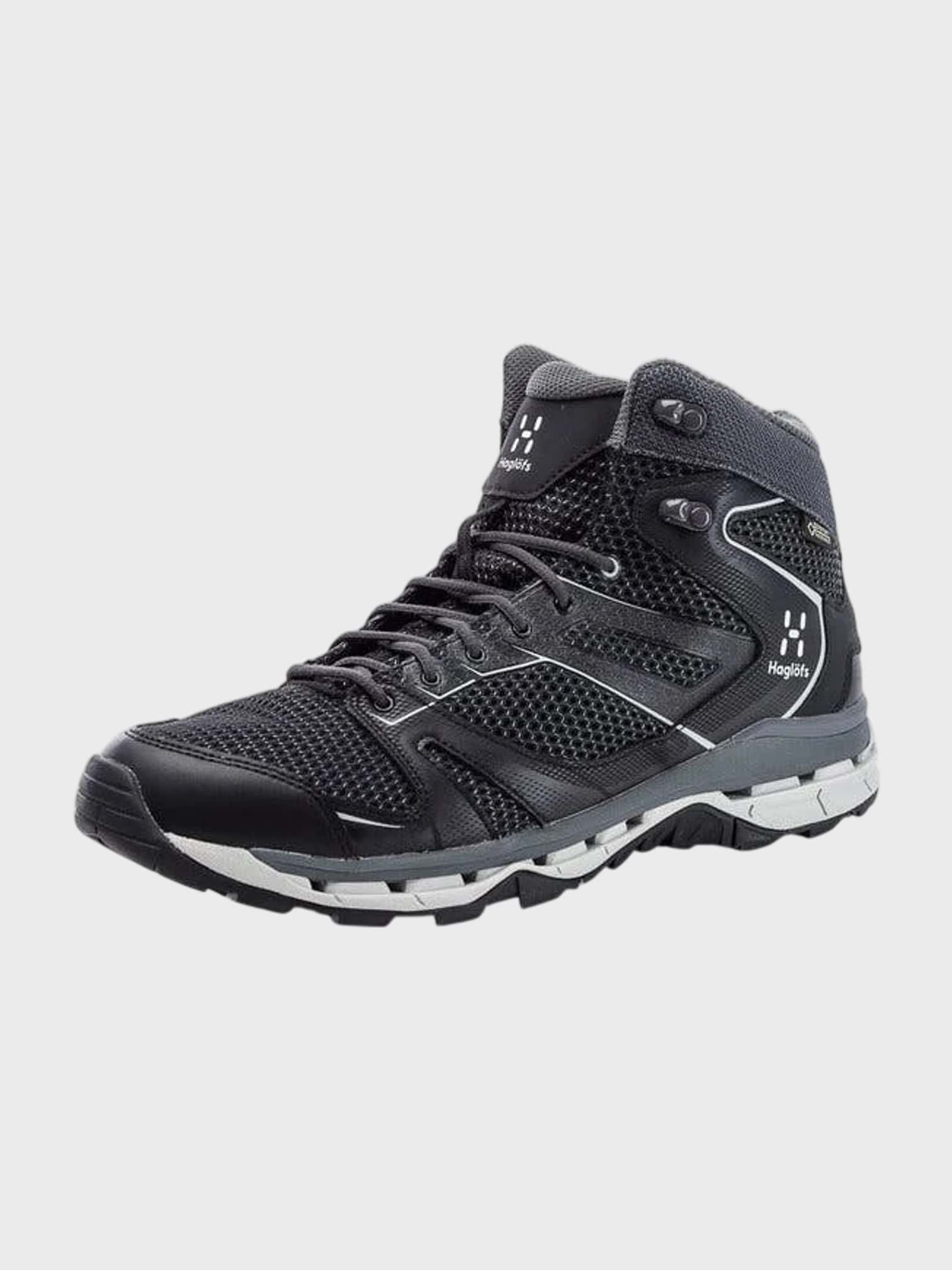 kamu-outdoors-product-observe-mid-gt-surround-men-black-1_processed.webp