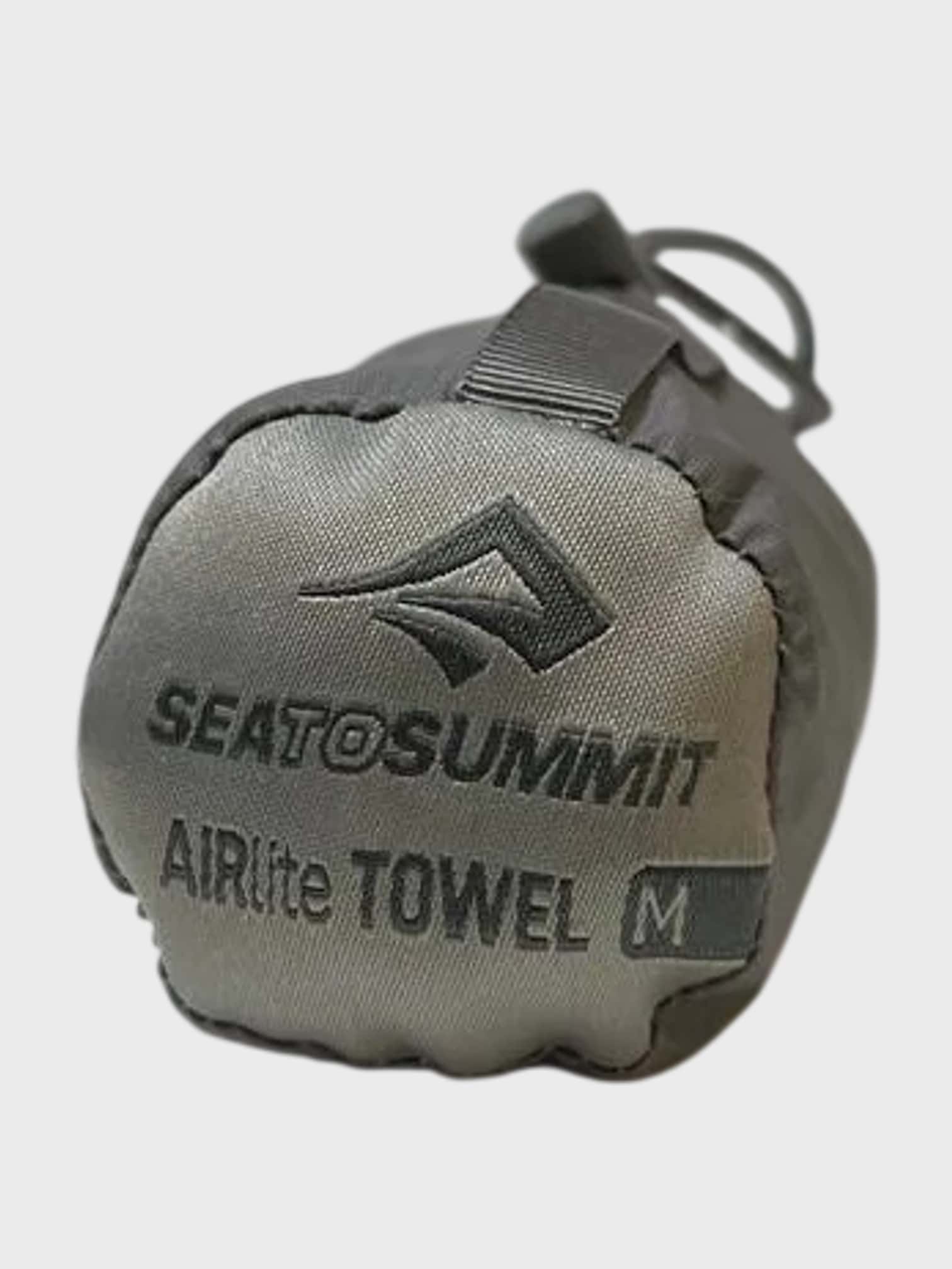 kamu-outdoors-product-airlite-towel-kevytpyyhe-harmaa-1_processed.webp