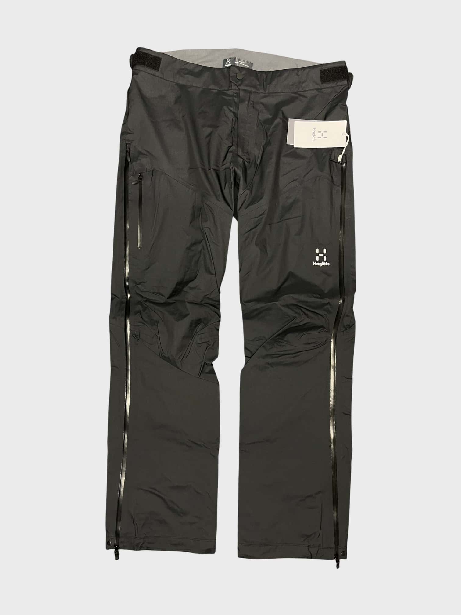 kamu-outdoors-product-sprig-pant-men-miesten-kuorihousut-true-black-1_processed.webp