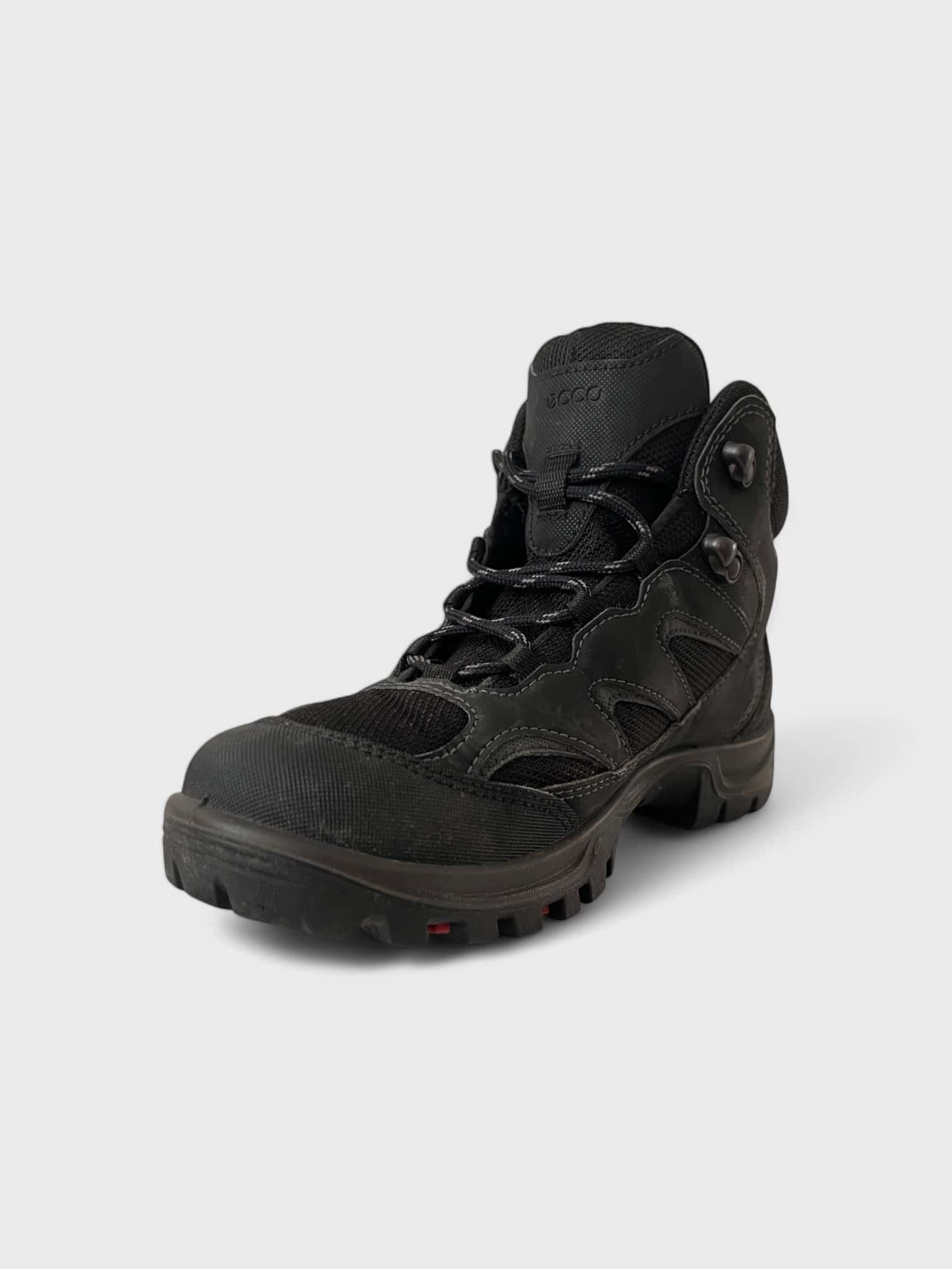 kamu-outdoors-product-image-musta-xbe7b.jpg