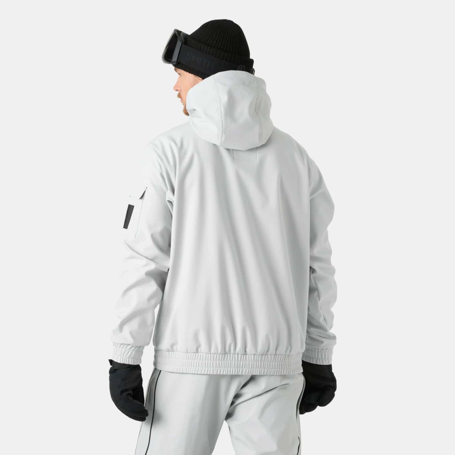 kamu-outdoors-product-ullr-d-ridable-hoodie-miesten-lasketteluhuppari-gray-fog-17_processed.webp