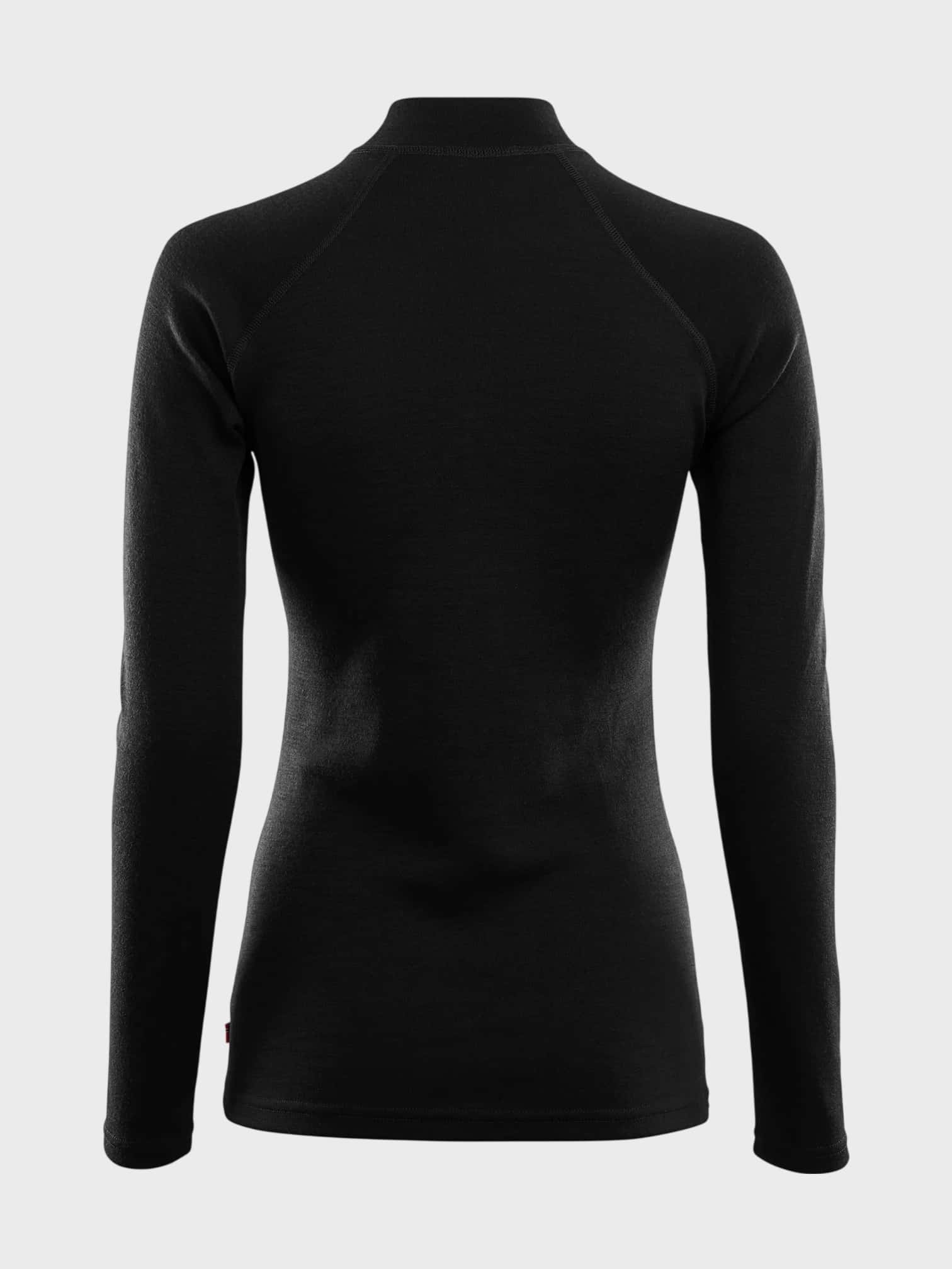 kamu-outdoors-product-warmwool-naisten-korkeakauluksinen-merinopaita-musta-2_processed.webp