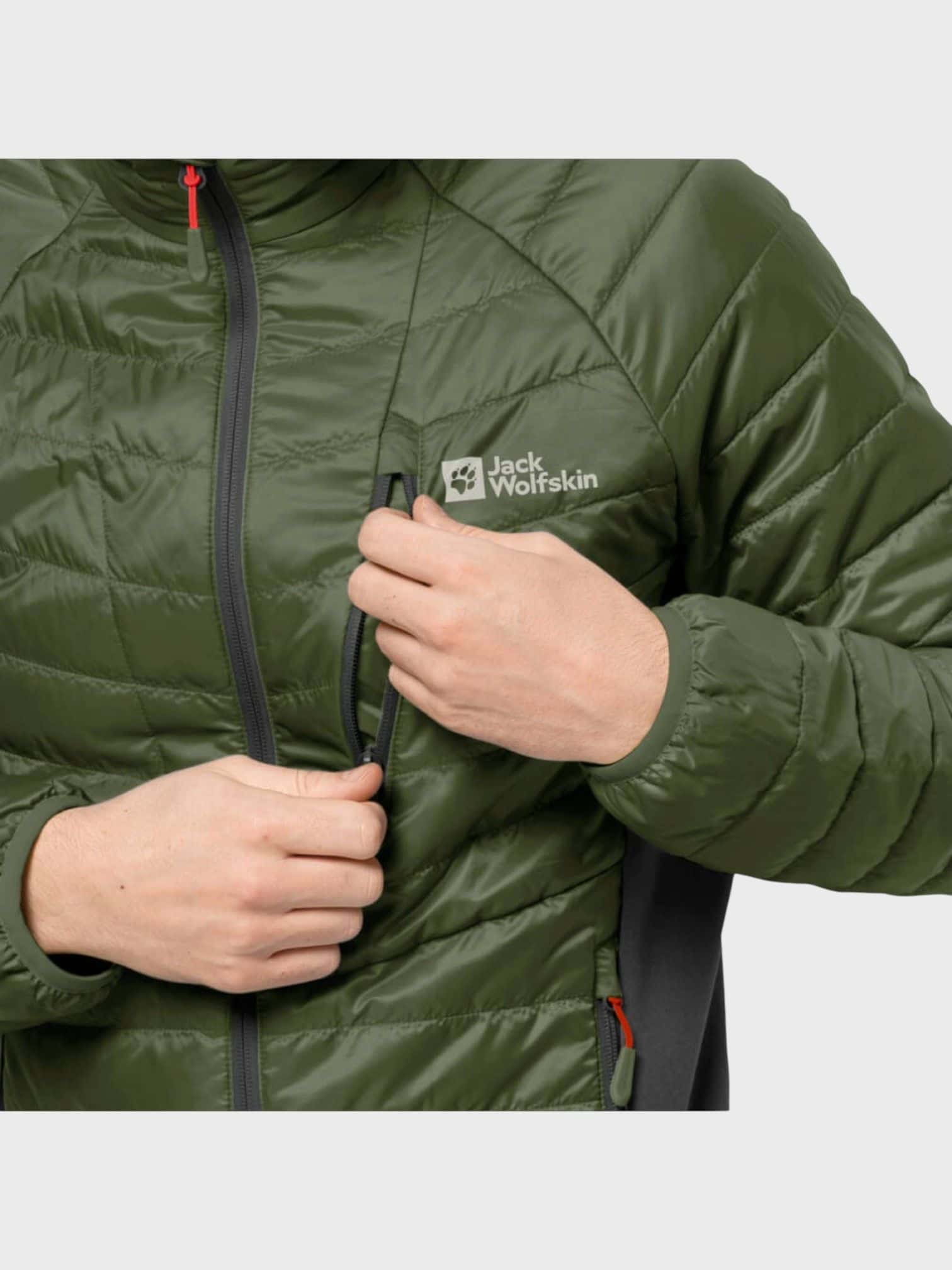 kamu-outdoors-product-jack-wolfskin-miesten-syystakki22.jpg