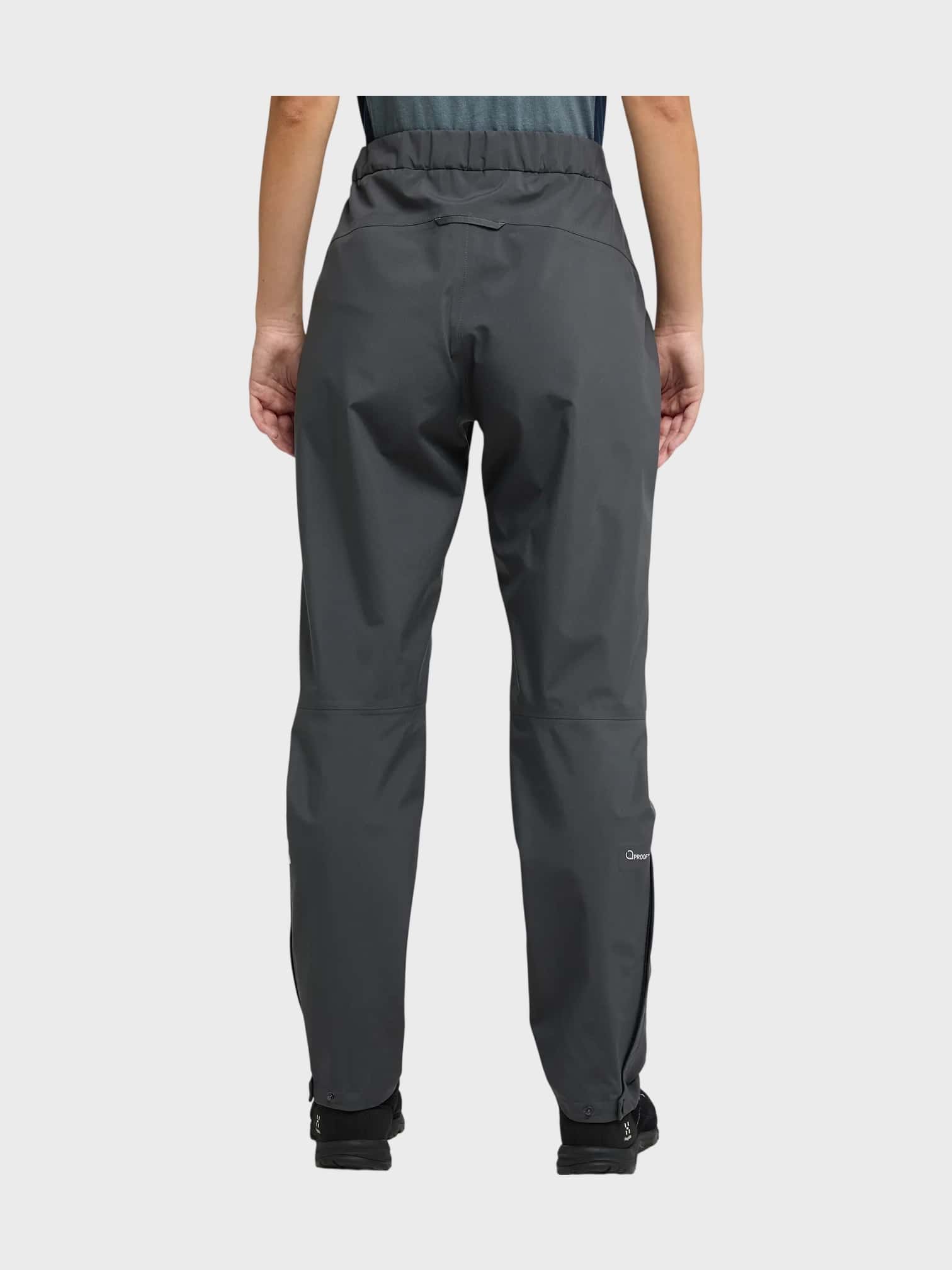kamu-outdoors-product-front-proof-pant-naisten-vaellushousut-magnetite-8_processed.webp