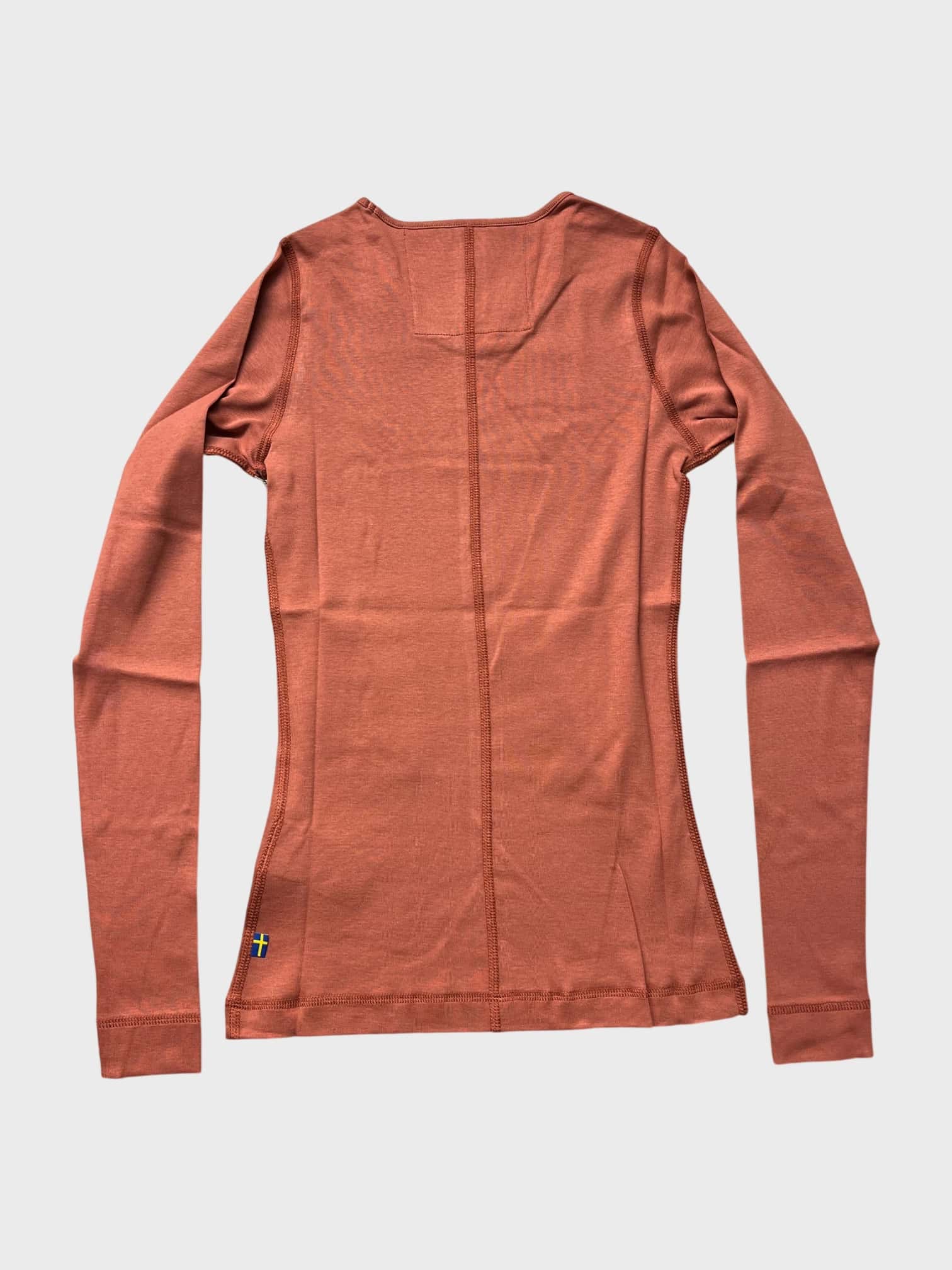 kamu-outdoors-product-ovik-long-sleeve-top-w-terracotta-pink-4_processed.webp