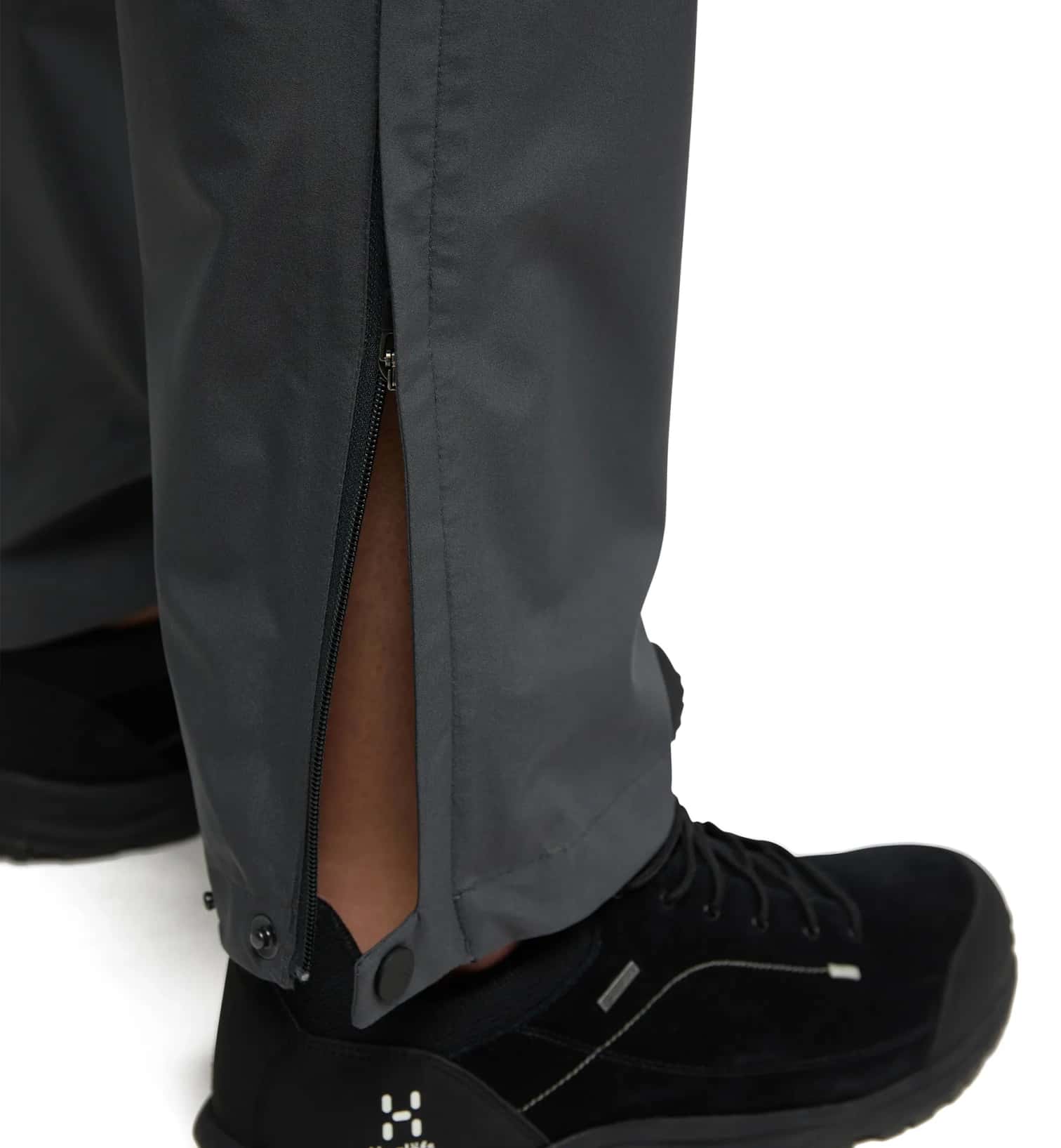 kamu-outdoors-product-front-proof-pant-naisten-vaellushousut-magnetite-9_processed.webp