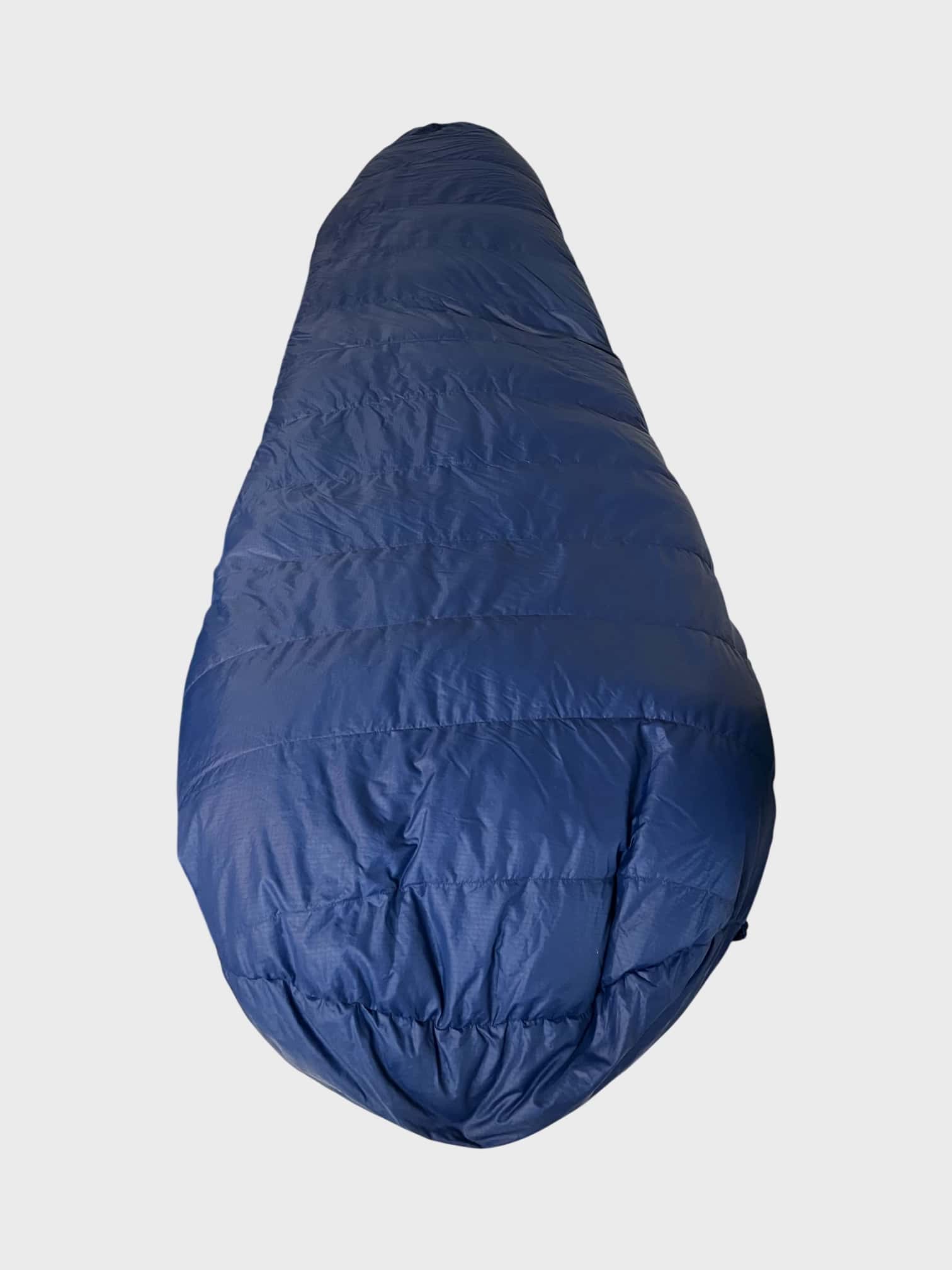 kamu-outdoors-product-tunturisusi-makuupussi-2000-oikea-sininen-3_processed.webp