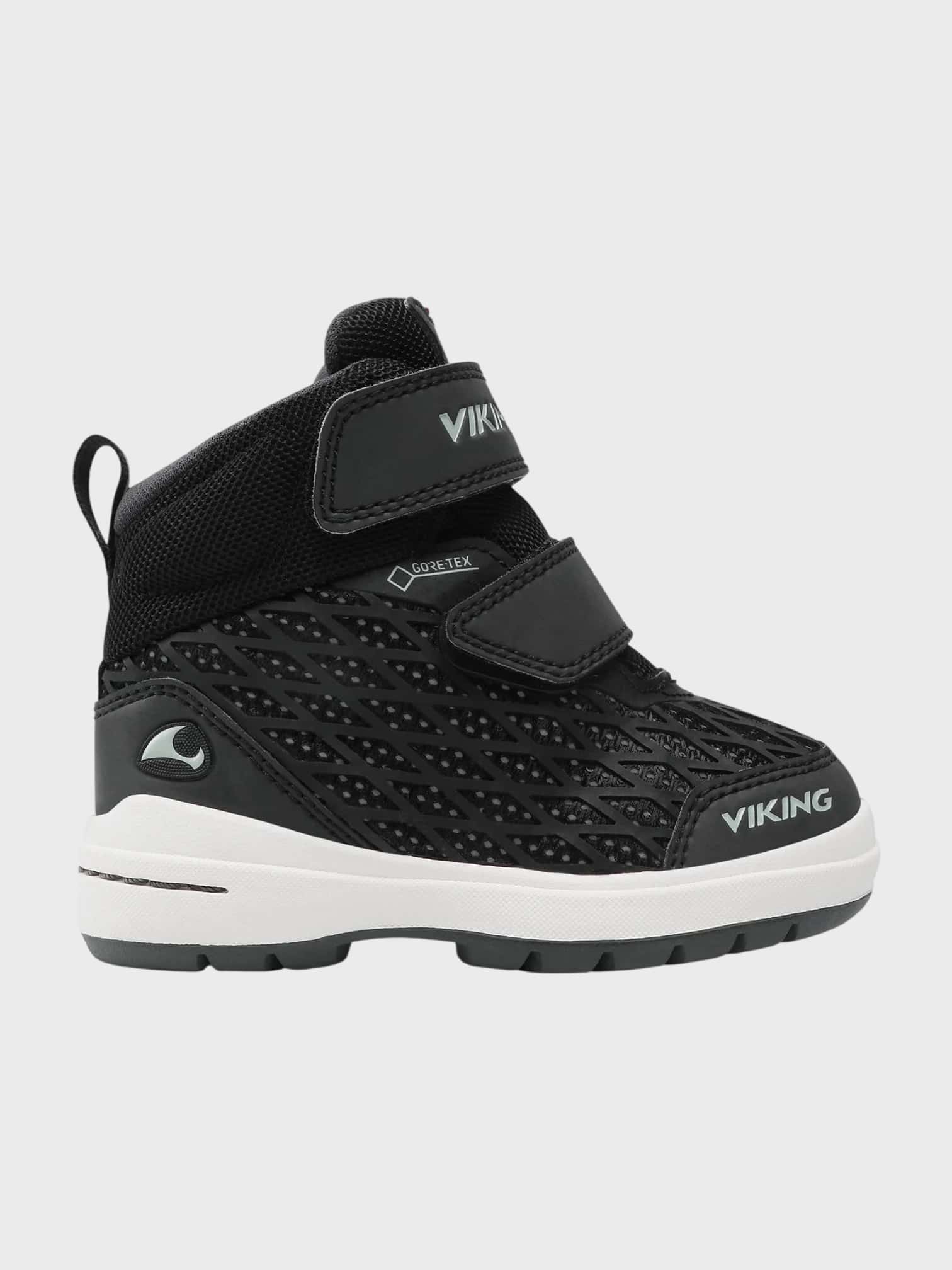 kamu-outdoors-product-hero-r-gtx-lasten-talvikengat-blackcharcoal-4_processed.webp