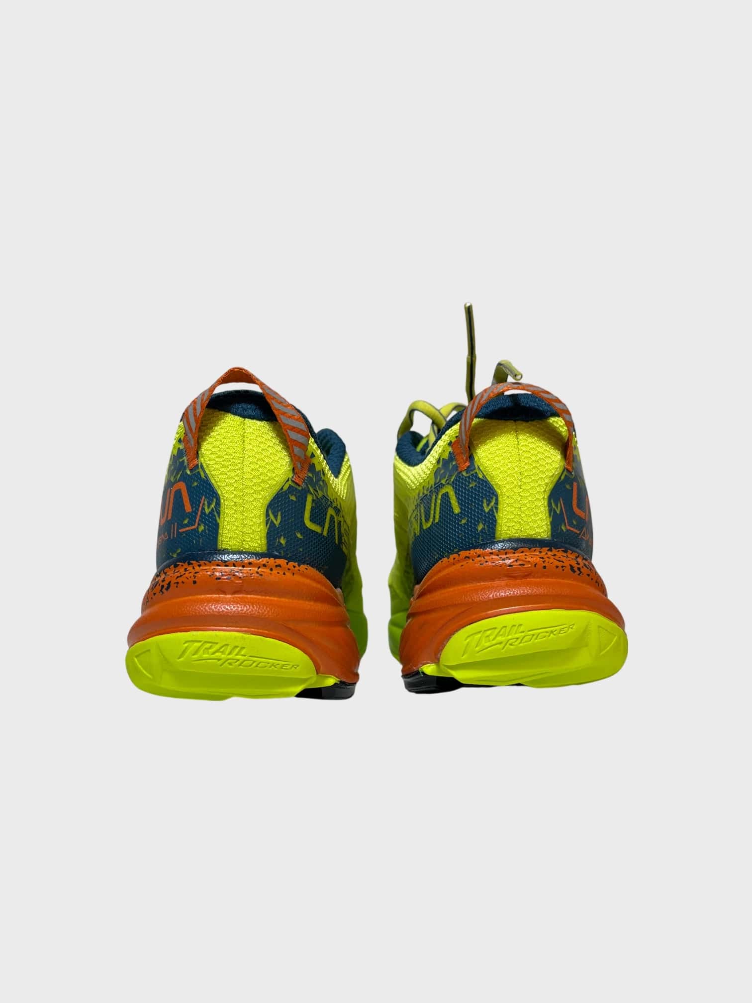 kamu-outdoors-product-akasha-ii-miesten-polkujuoksukengat-lime-punchhawaiian-sun-5_processed.webp