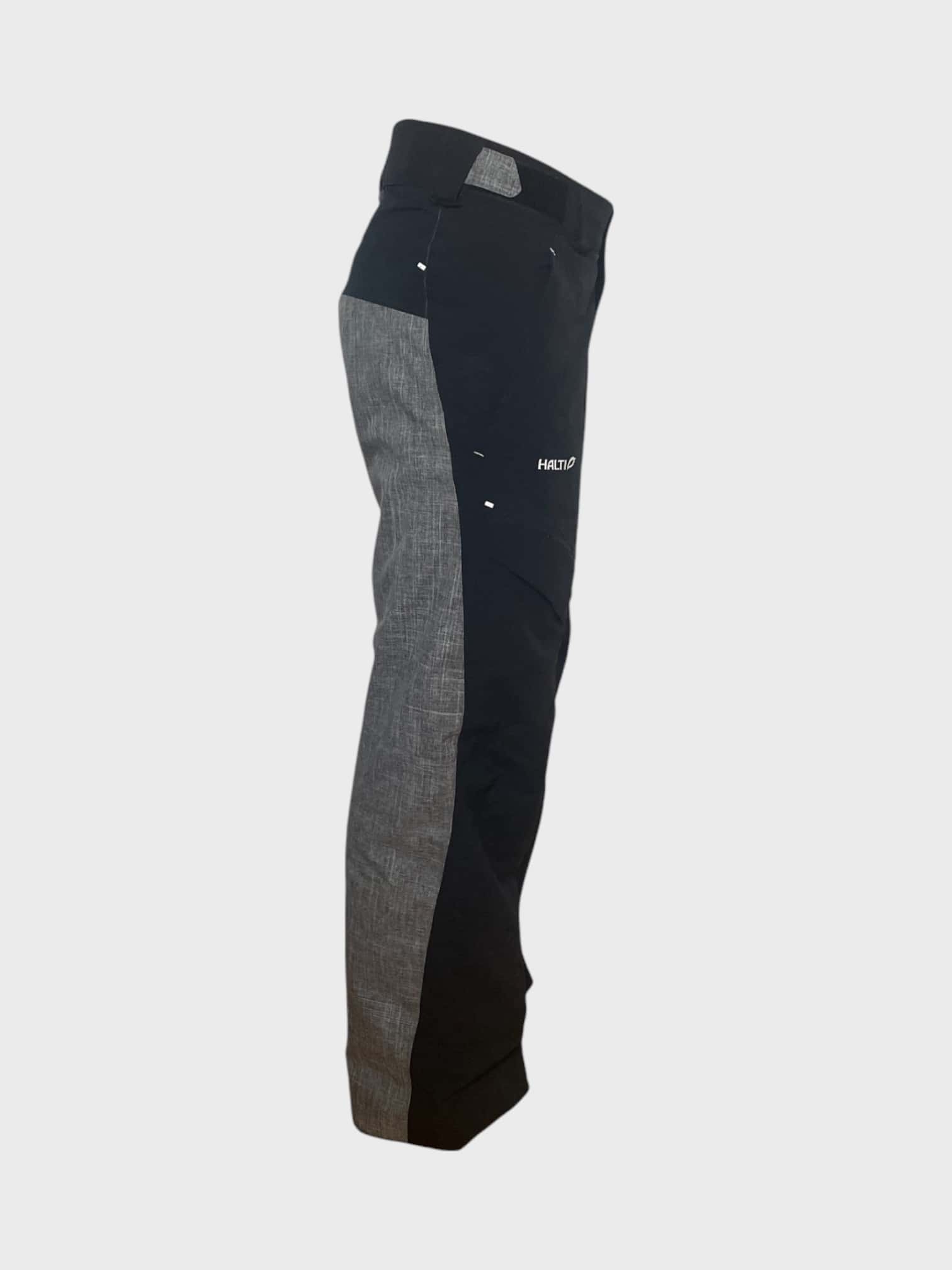 kamu-outdoors-product-image-musta-harmaa-hs8at.jpg