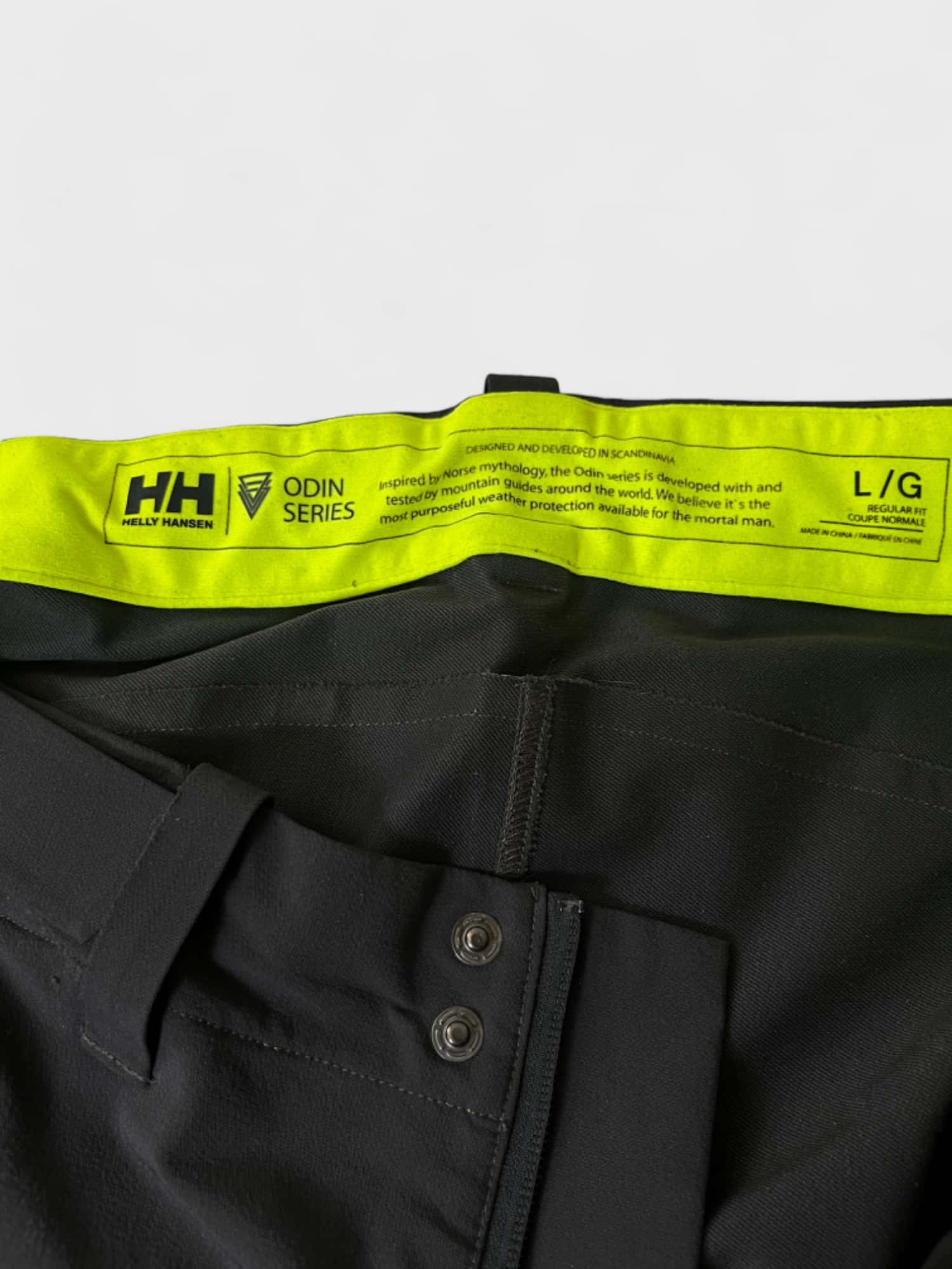 kamu-outdoors-product-image-tummanharmaa-vbge0.jpg