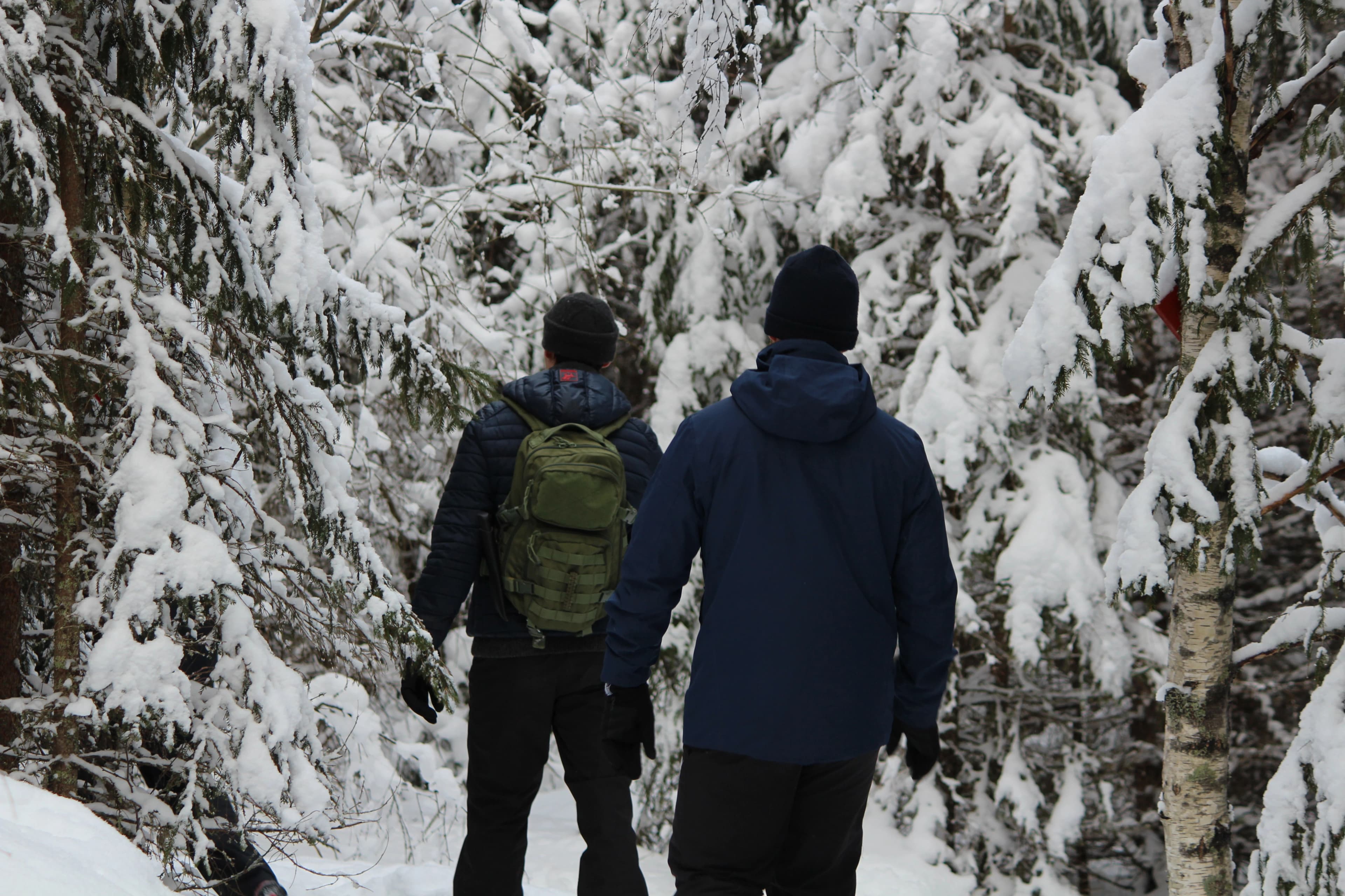 Onkivapa kädessä Kamu Outdoors