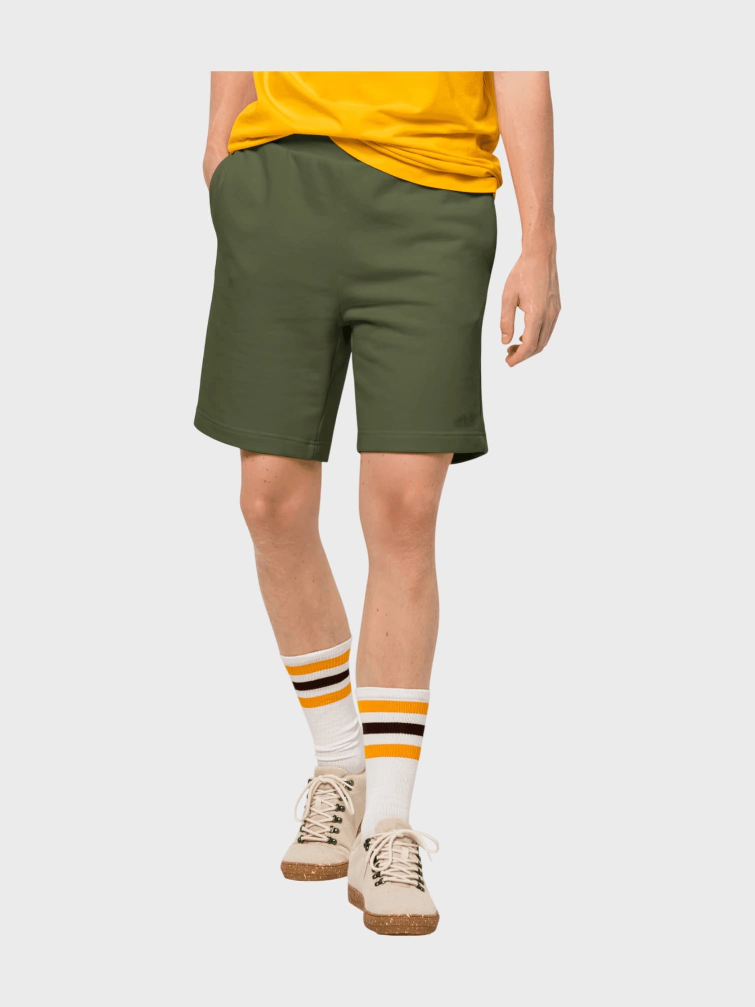 ESSENTIAL SWEAT miesten shortsit