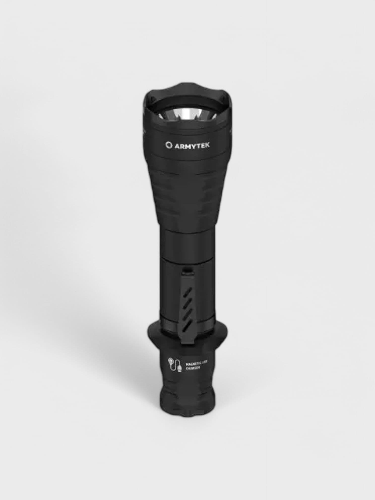 Predator PRO taktinen taskulamppu laturilla