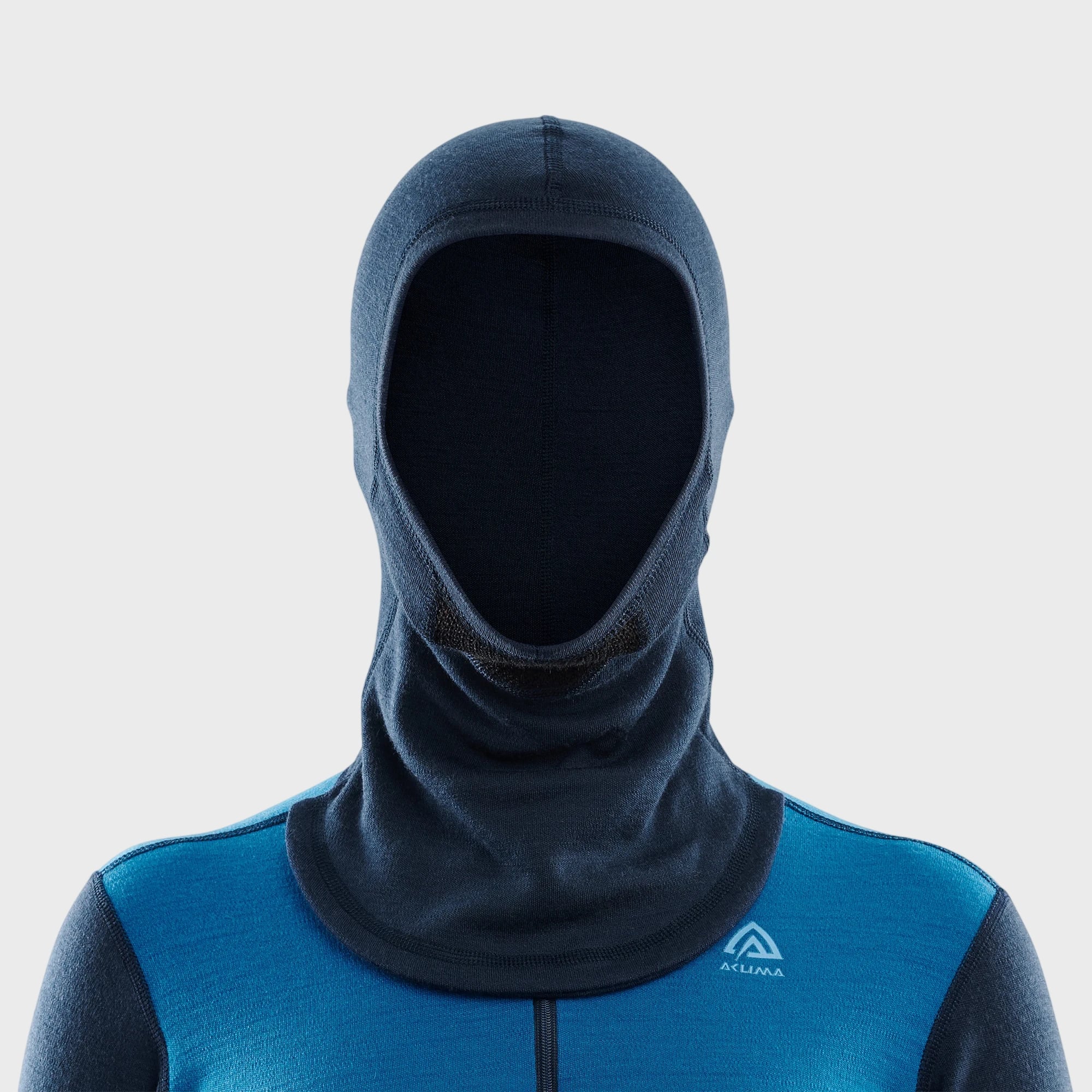 kamu-outdoors-product-warmwool-hoodsweater-naisten-vetoketjullinen-huppari-blue-saphhirenazy-blazer-5_processed.webp