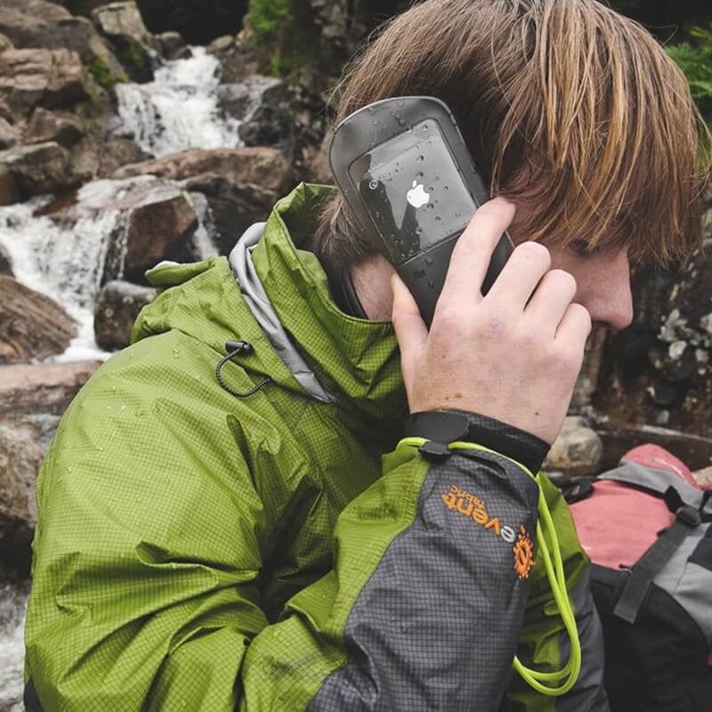 kamu-outdoors-product-waterproof_phone_case_-_mini_-_aquapac-2604333.jpg