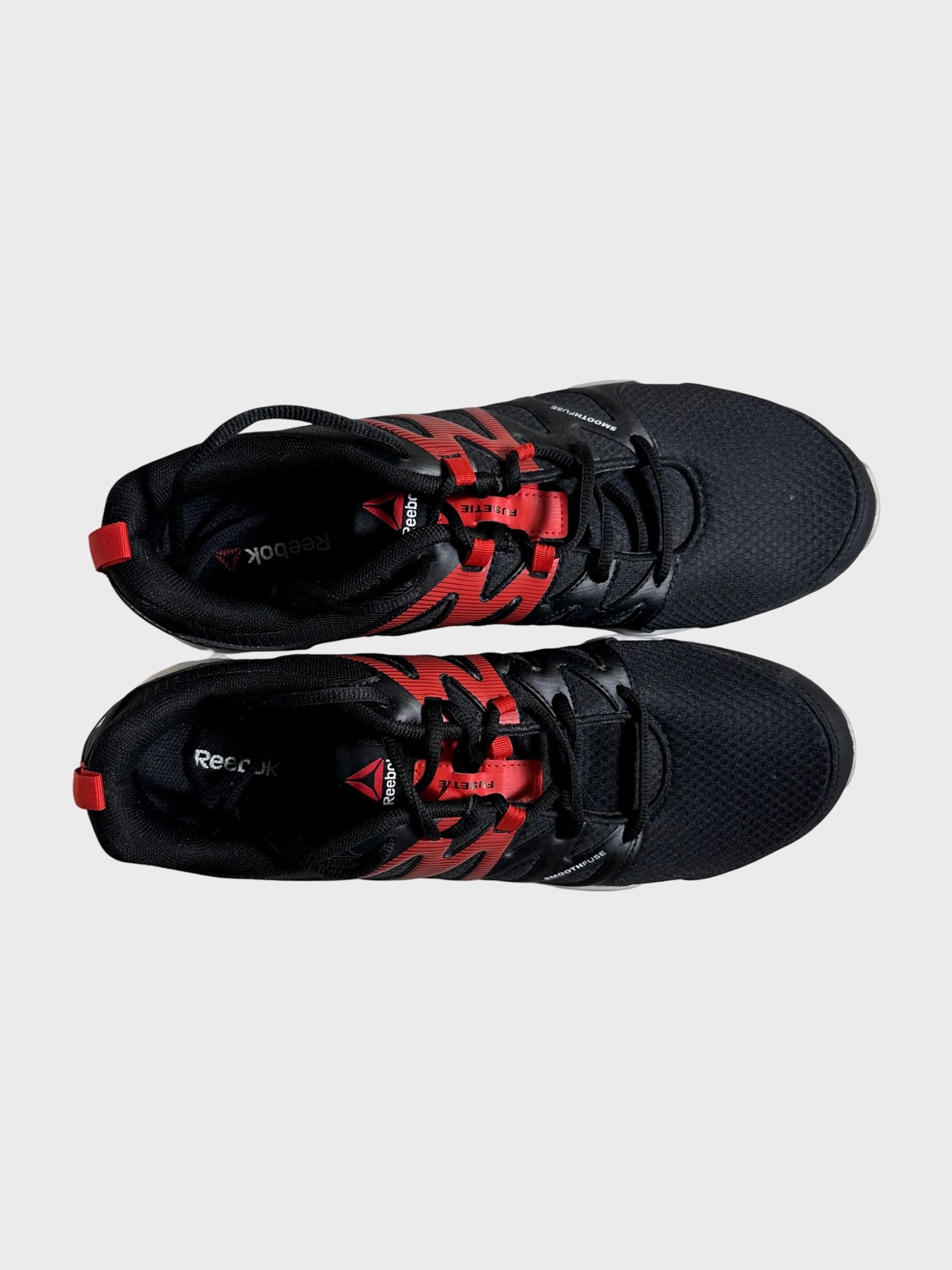 kamu-outdoors-product-reebok-realflex-train-40-miesten-treenikengat-mustapunainen-18_processed.webp