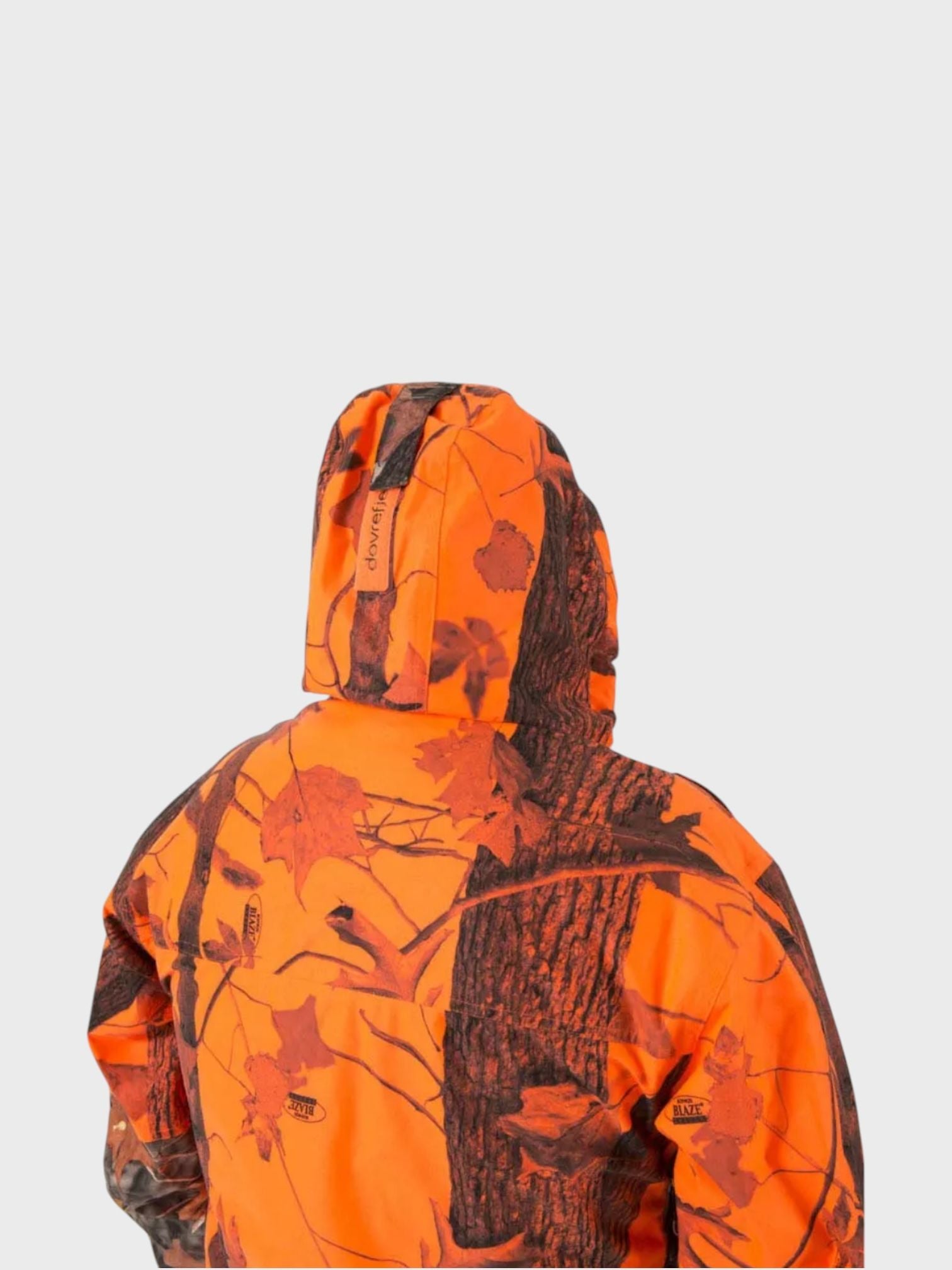 kamu-outdoors-product-dovrefjellhuntervisionprohirvioranssitakkimiehillejanaisille_140-132-32361_0d54c4bd1802881db92a457bcbd4e4da_3-photoroom.jpg