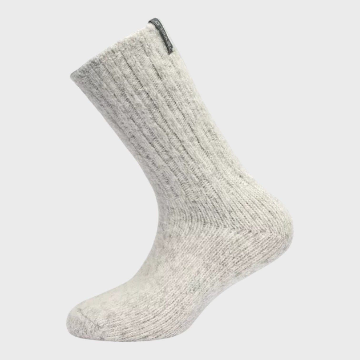 kamu-outdoors-product-merinovilla-sukat-devold.jpg