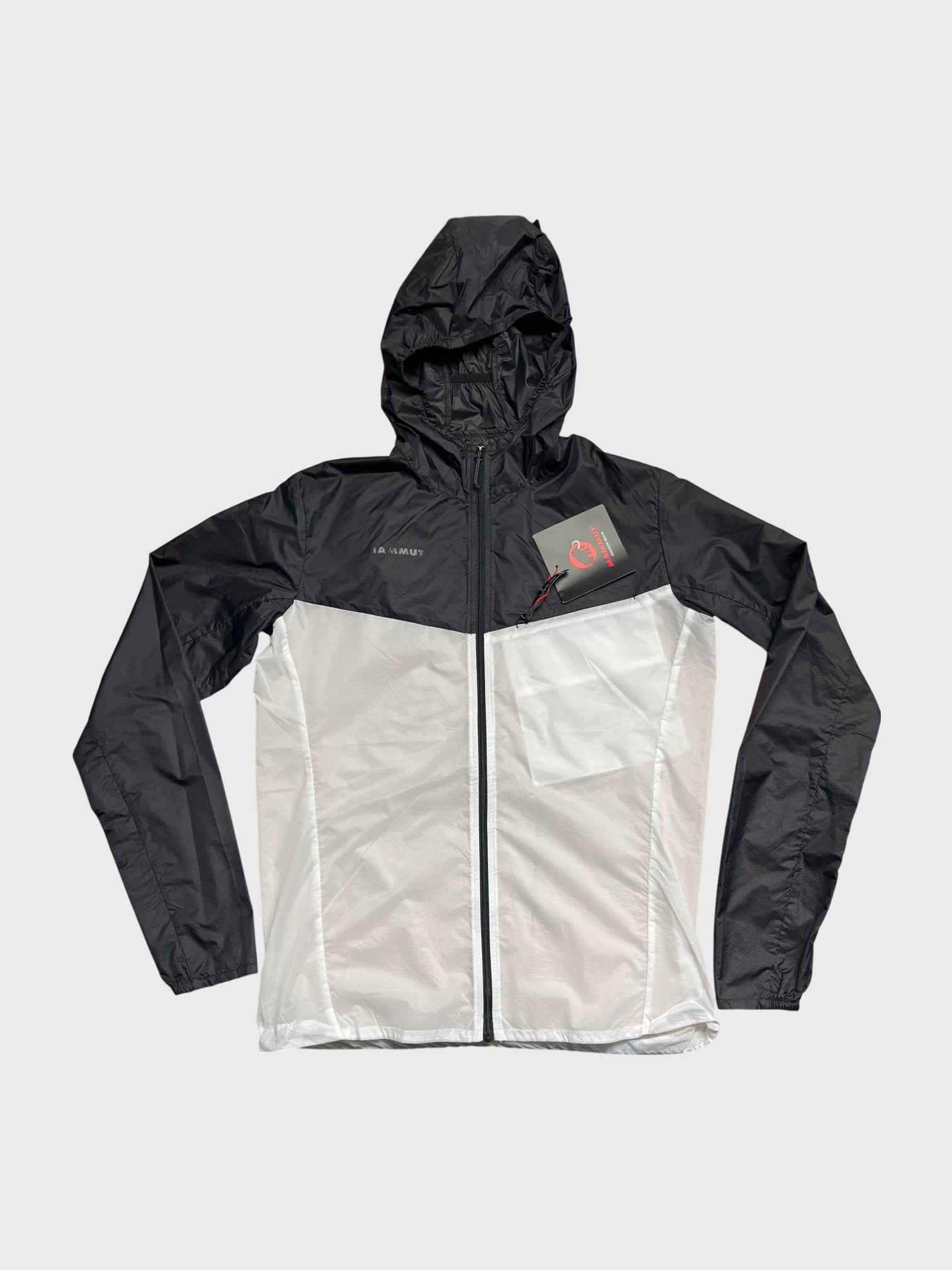 kamu-outdoors-product-convey-wb-hooded-jacket-men-black-bright-white-1_processed.webp
