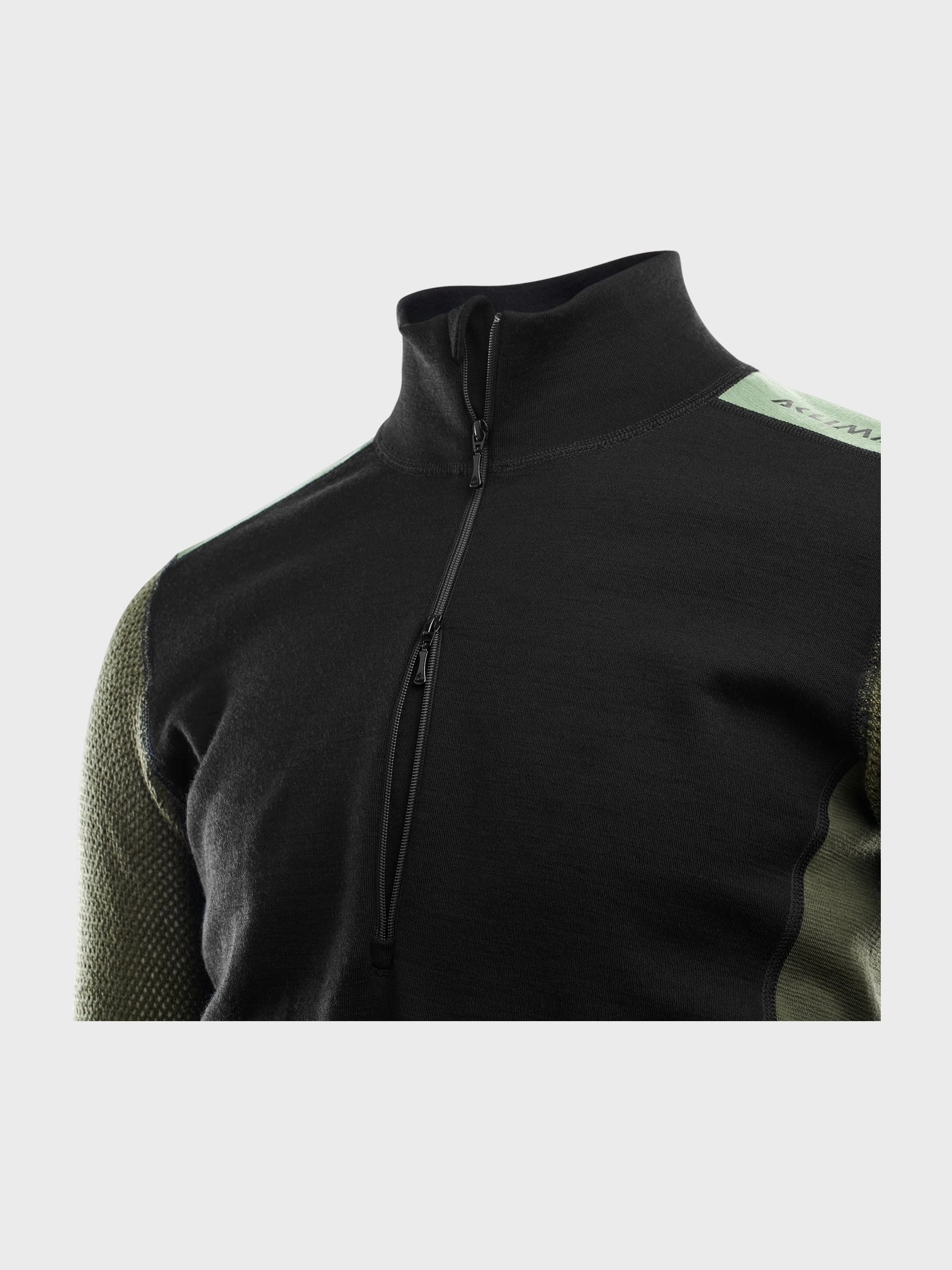 kamu-outdoors-product-woolnet-hybrid-mock-neck-merinovillapaita-olive-nightjet-blackdill-5_processed.webp