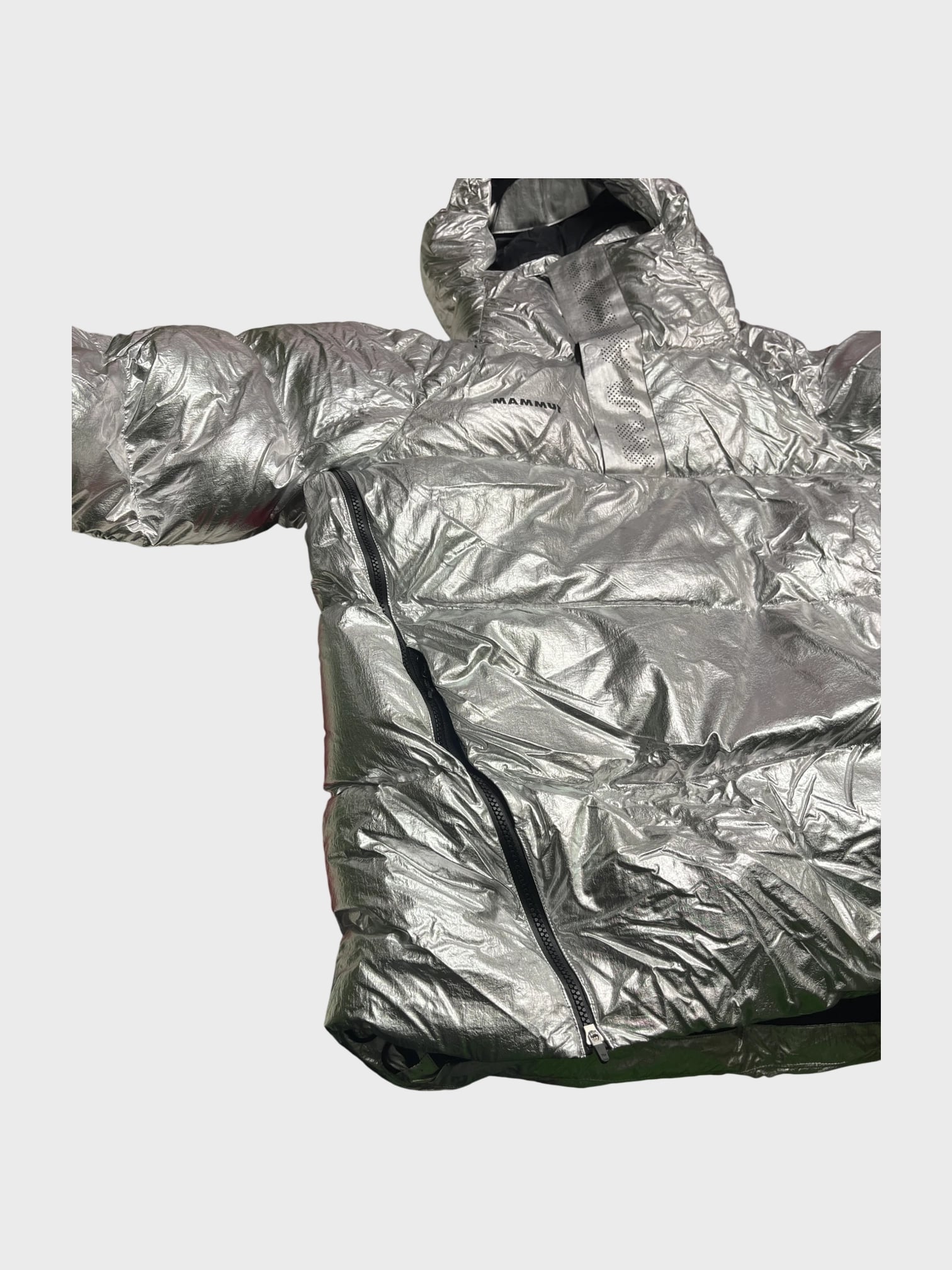 kamu-outdoors-product-the-in-anorak-shiny-silver-5_processed.webp