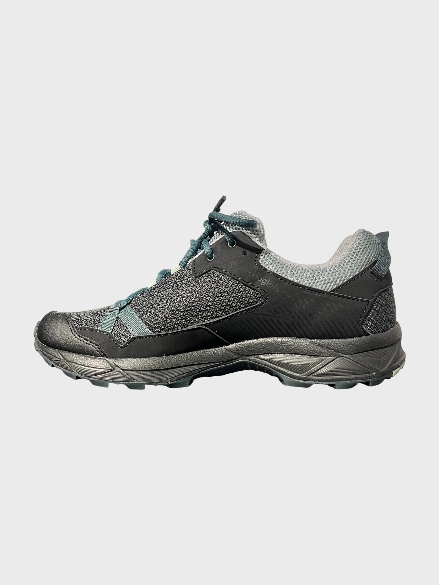 kamu-outdoors-product-trail-fuse-w-true-blackmineral-3_processed.webp