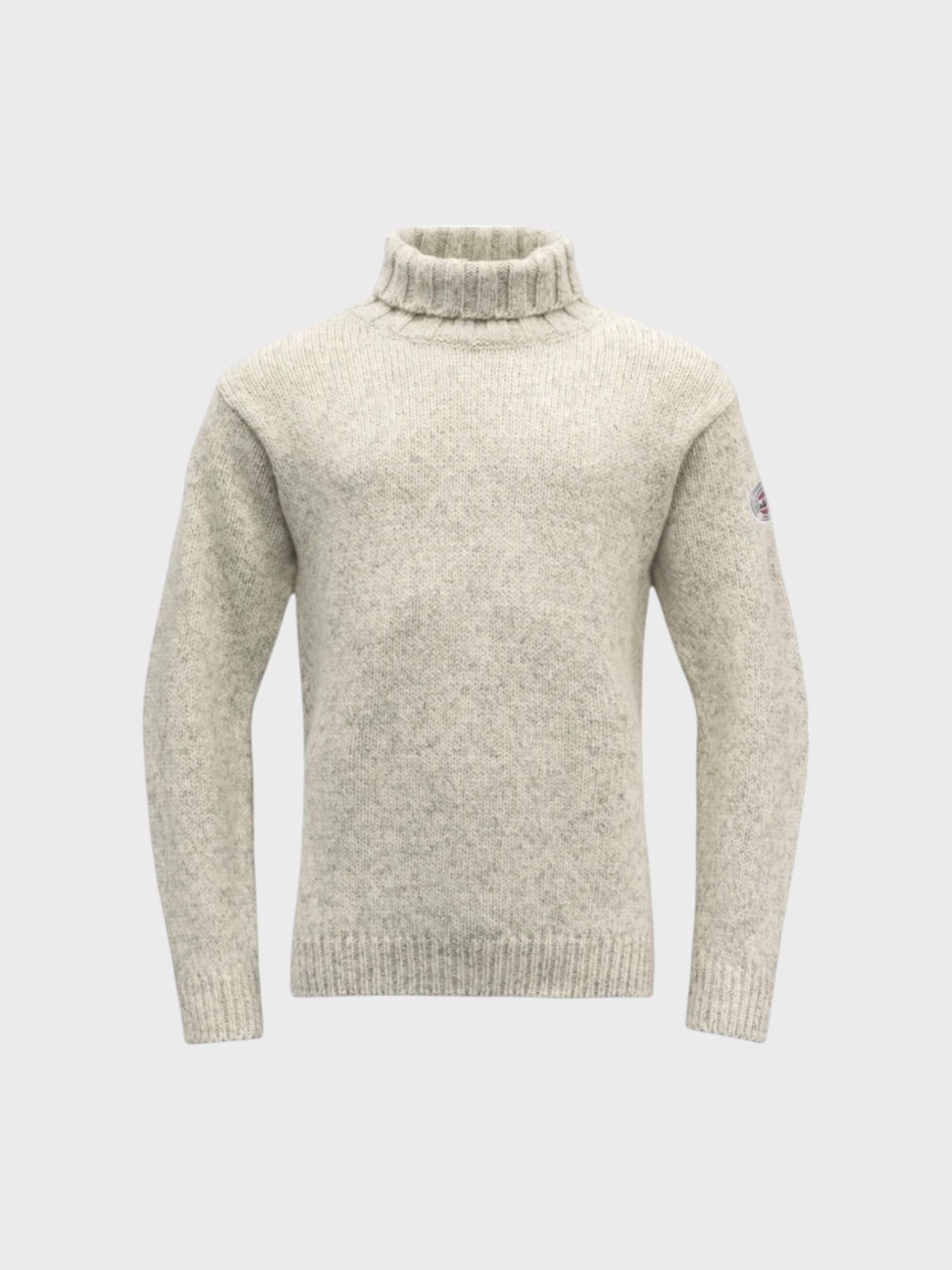 kamu-outdoors-product-devold-nansen-noorjalainen-villapaita-poolokaulus-photoroom.jpg