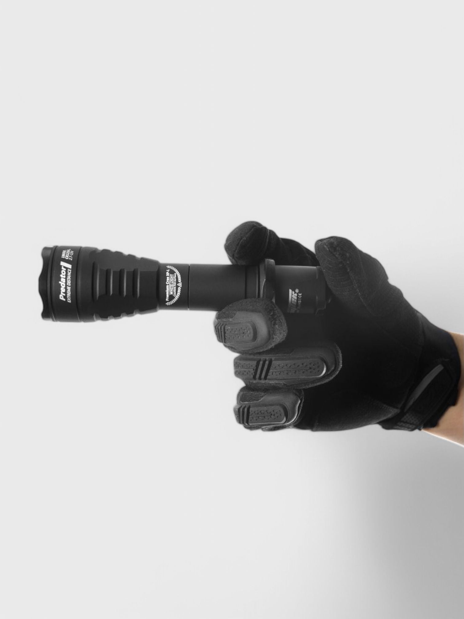 kamu-outdoors-product-armytek-predator5.jpg