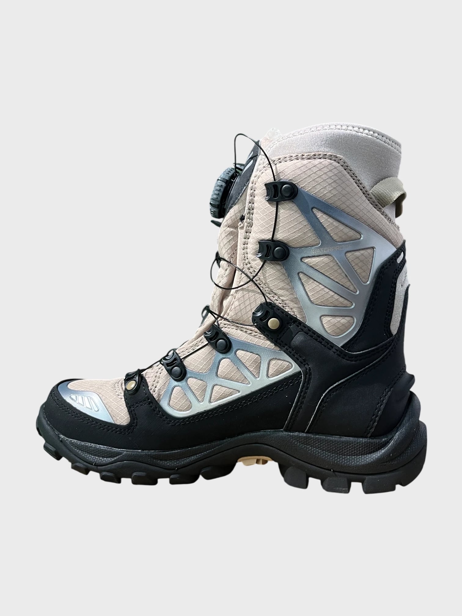 kamu-outdoors-product-constrictor-lll-boa-naisten-korkeavartiset-talvikengat-taupe-4_processed.webp