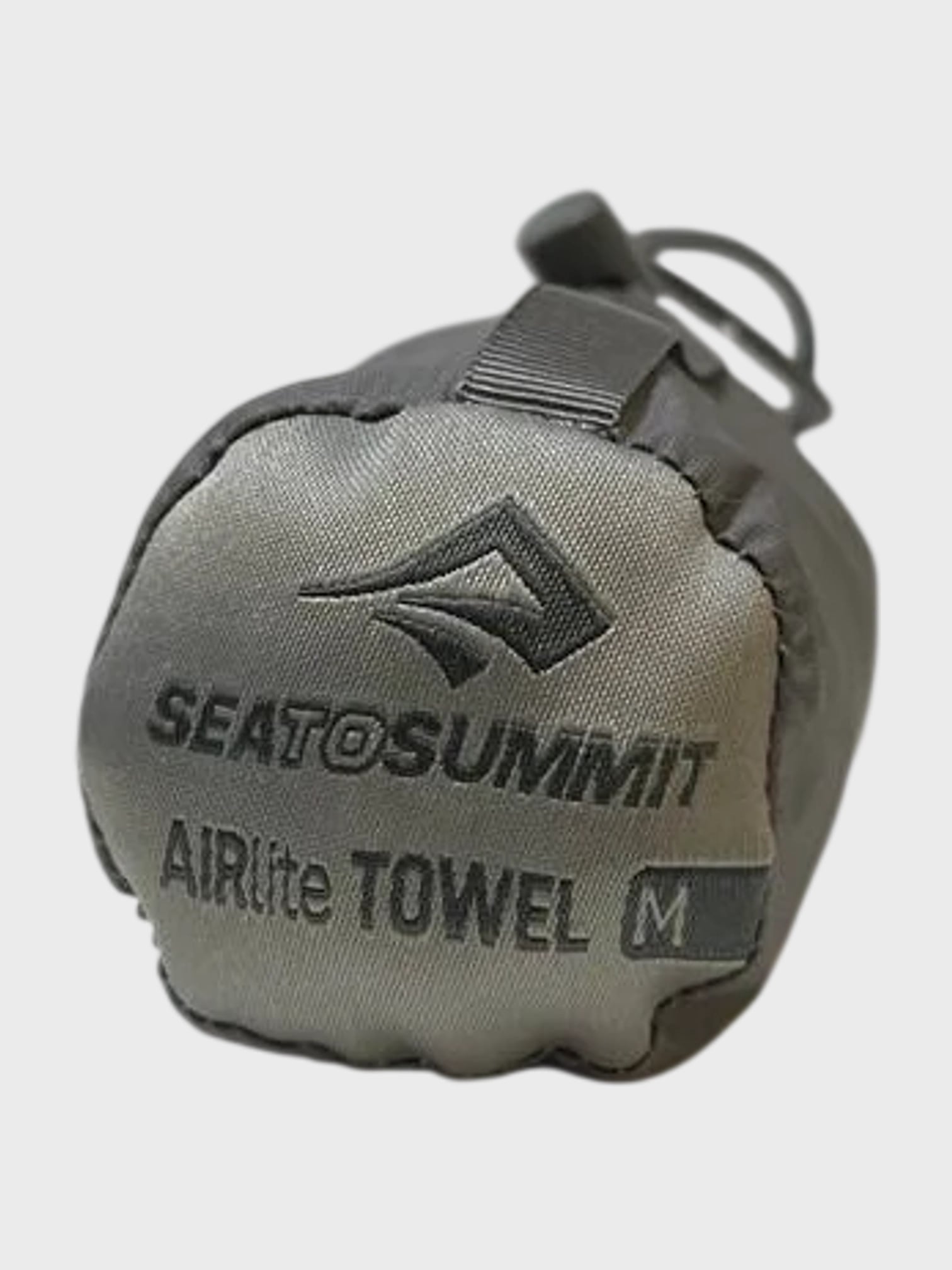 kamu-outdoors-product-airlite-towel-kevytpyyhe-harmaa-1_processed.webp