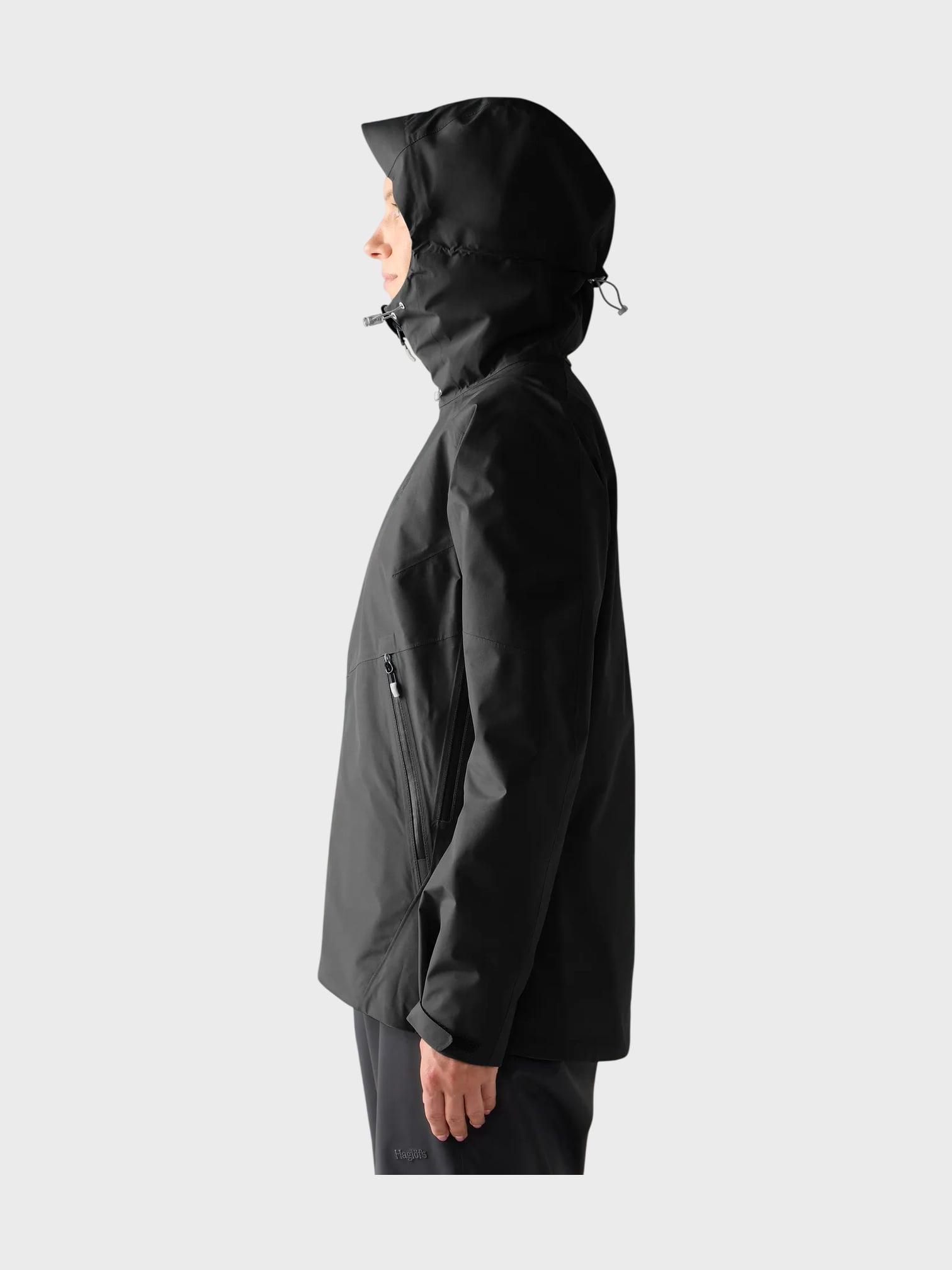 kamu-outdoors-product-zodiac-iii-jacket-women-naisten-kuoritakki-true-black-5_processed.webp