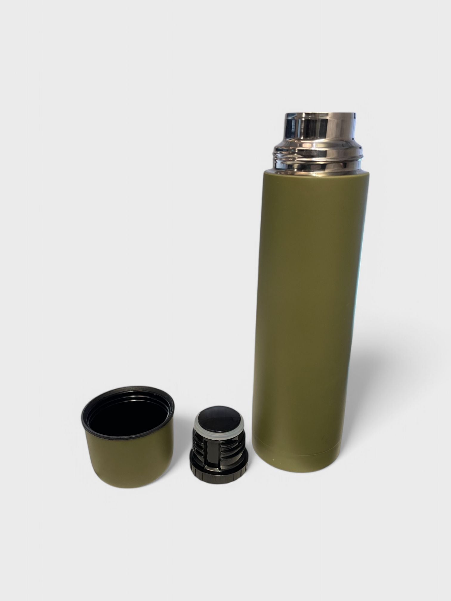 kamu-outdoors-product-savotta_termospullo_avattu-photoroom.jpg