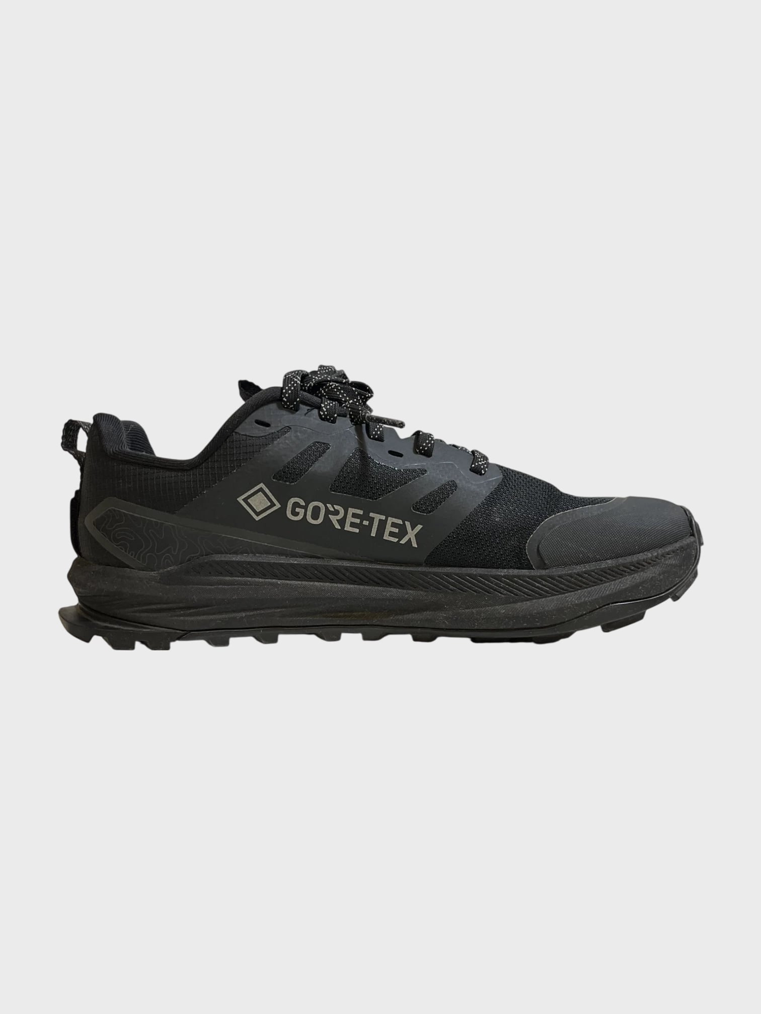 kamu-outdoors-product-altra-lone-peak-9-gtxx-naisten-ulkoilukengat-musta-3_processed.webp