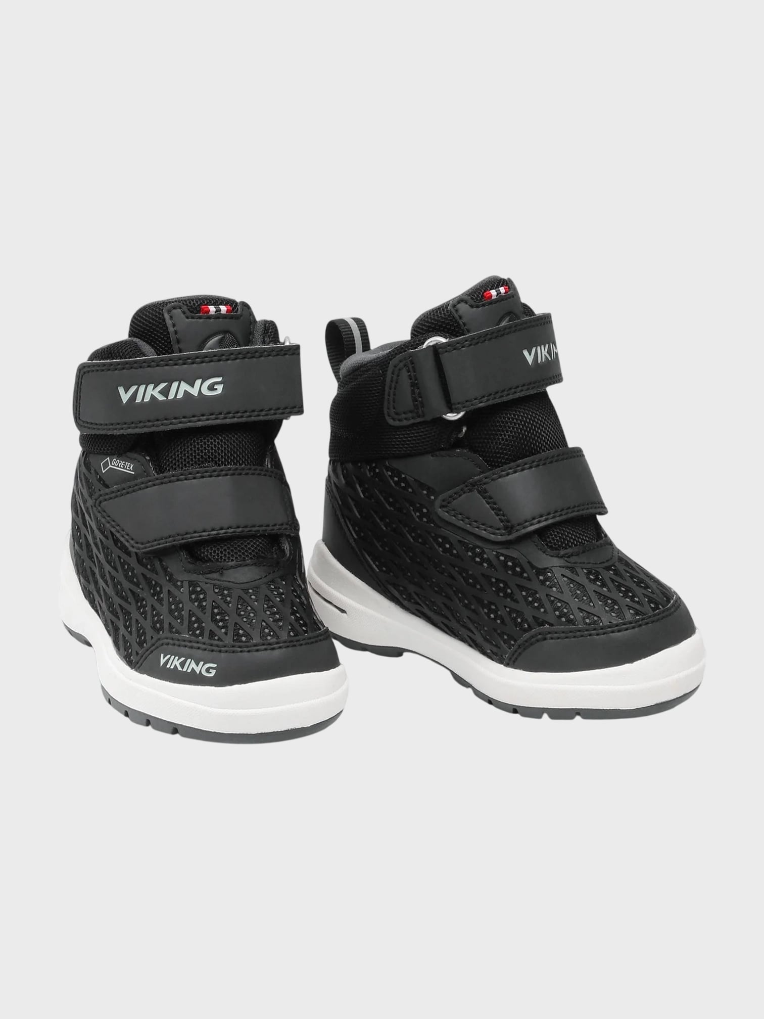 kamu-outdoors-product-hero-r-gtx-lasten-talvikengat-blackcharcoal-2_processed.webp