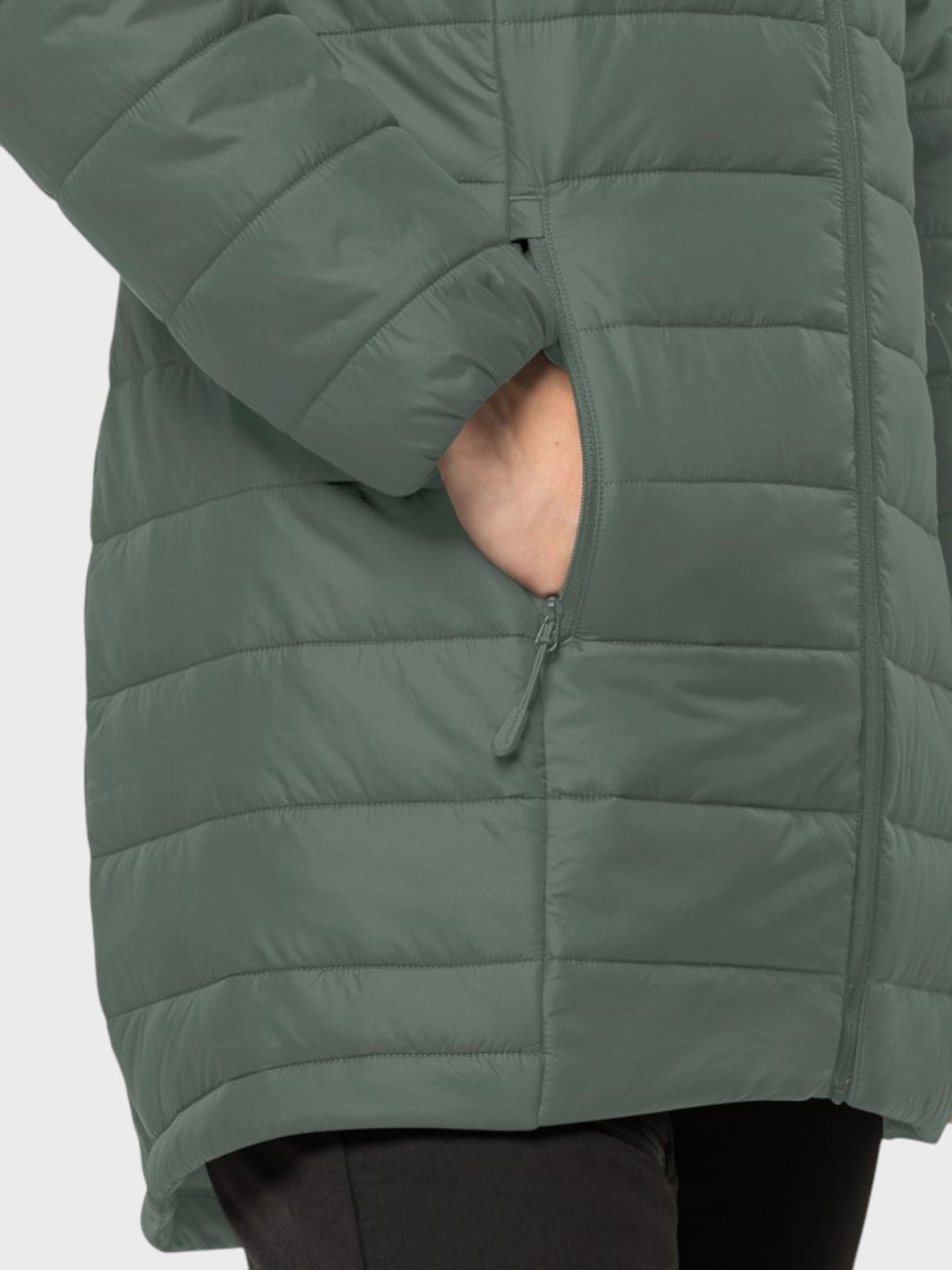 kamu-outdoors-product-jack-wolfskin-naisten-takki2.jpg
