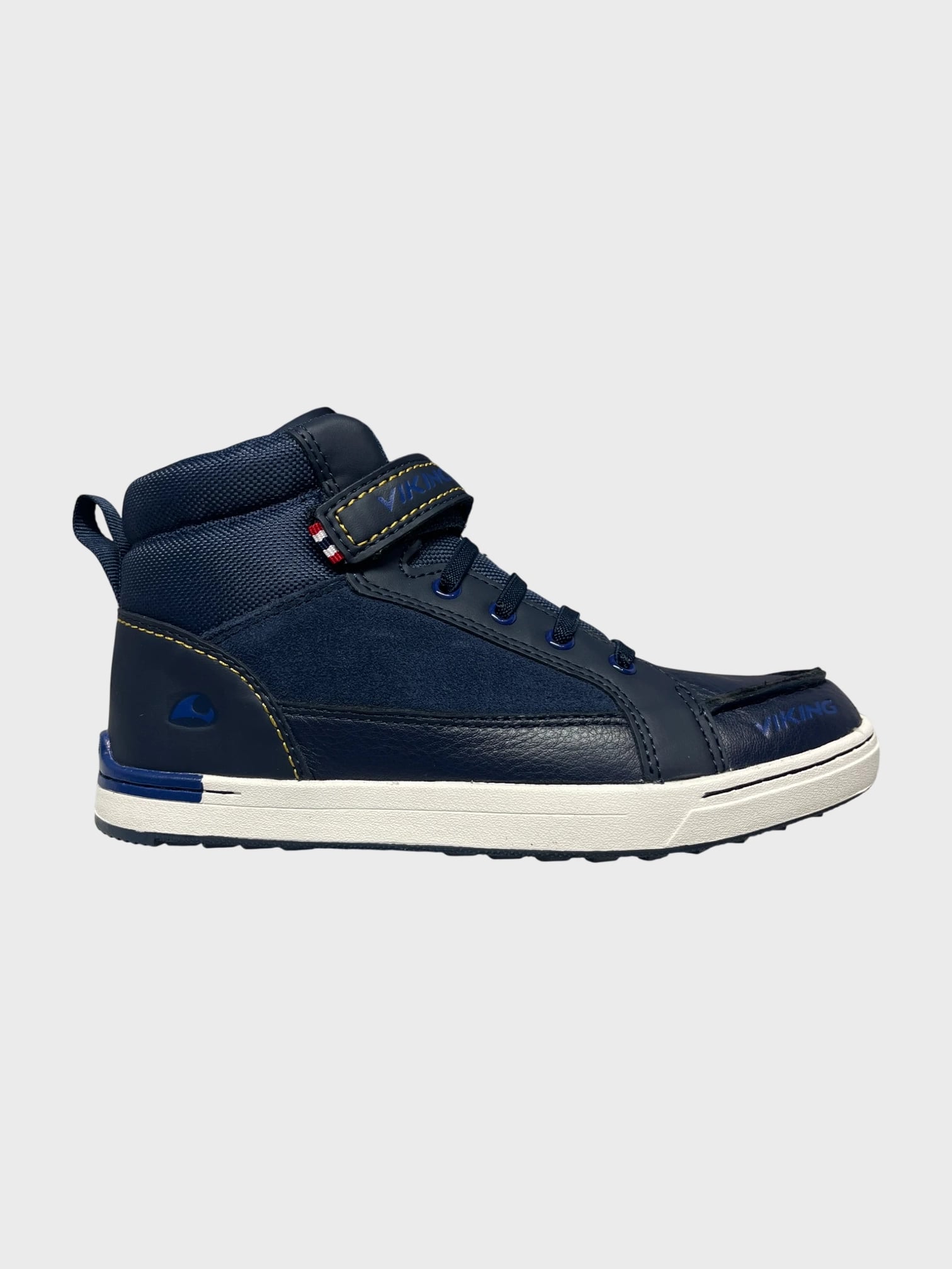 kamu-outdoors-product-moss-mid-lasten-korkeavartiset-tennarit-navy-1_processed.webp