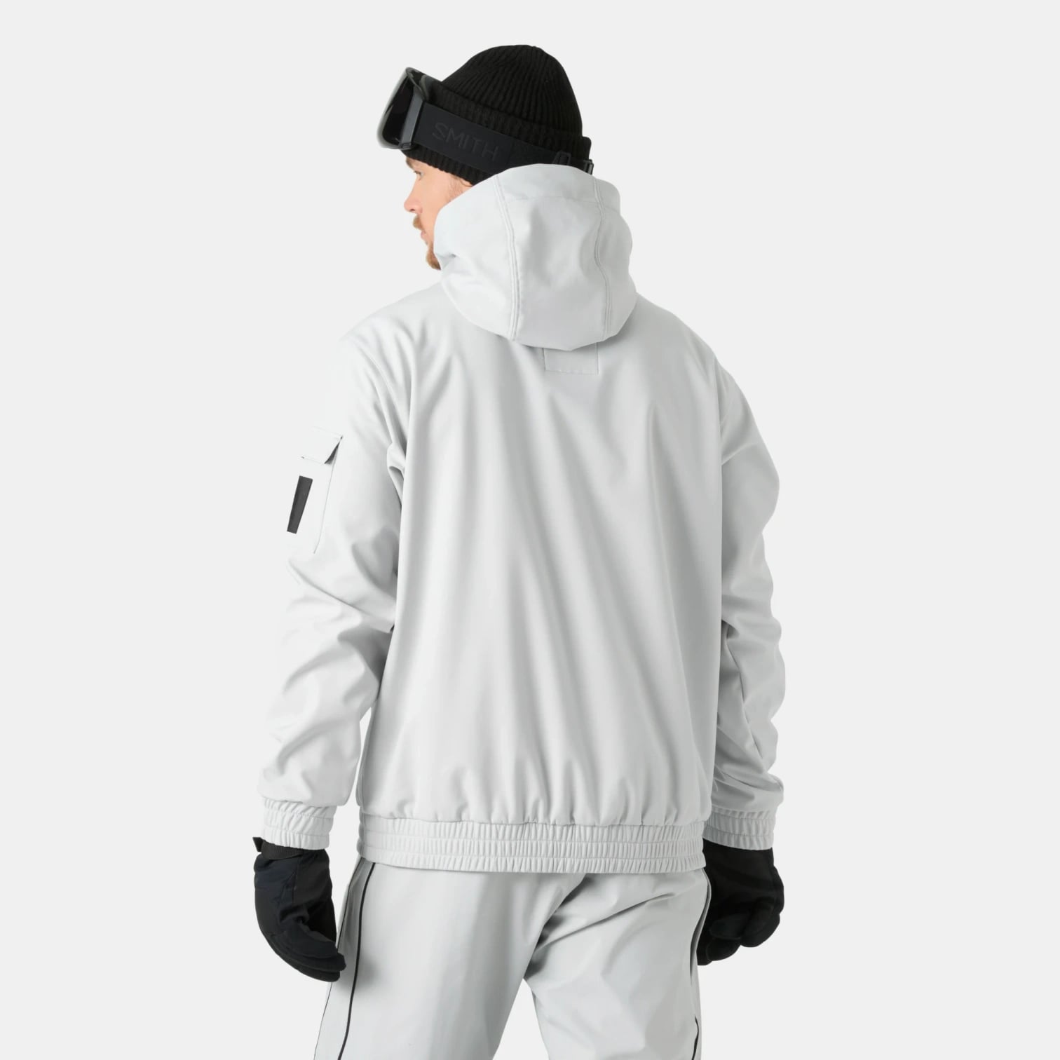kamu-outdoors-product-ullr-d-ridable-hoodie-miesten-lasketteluhuppari-gray-fog-17_processed.webp