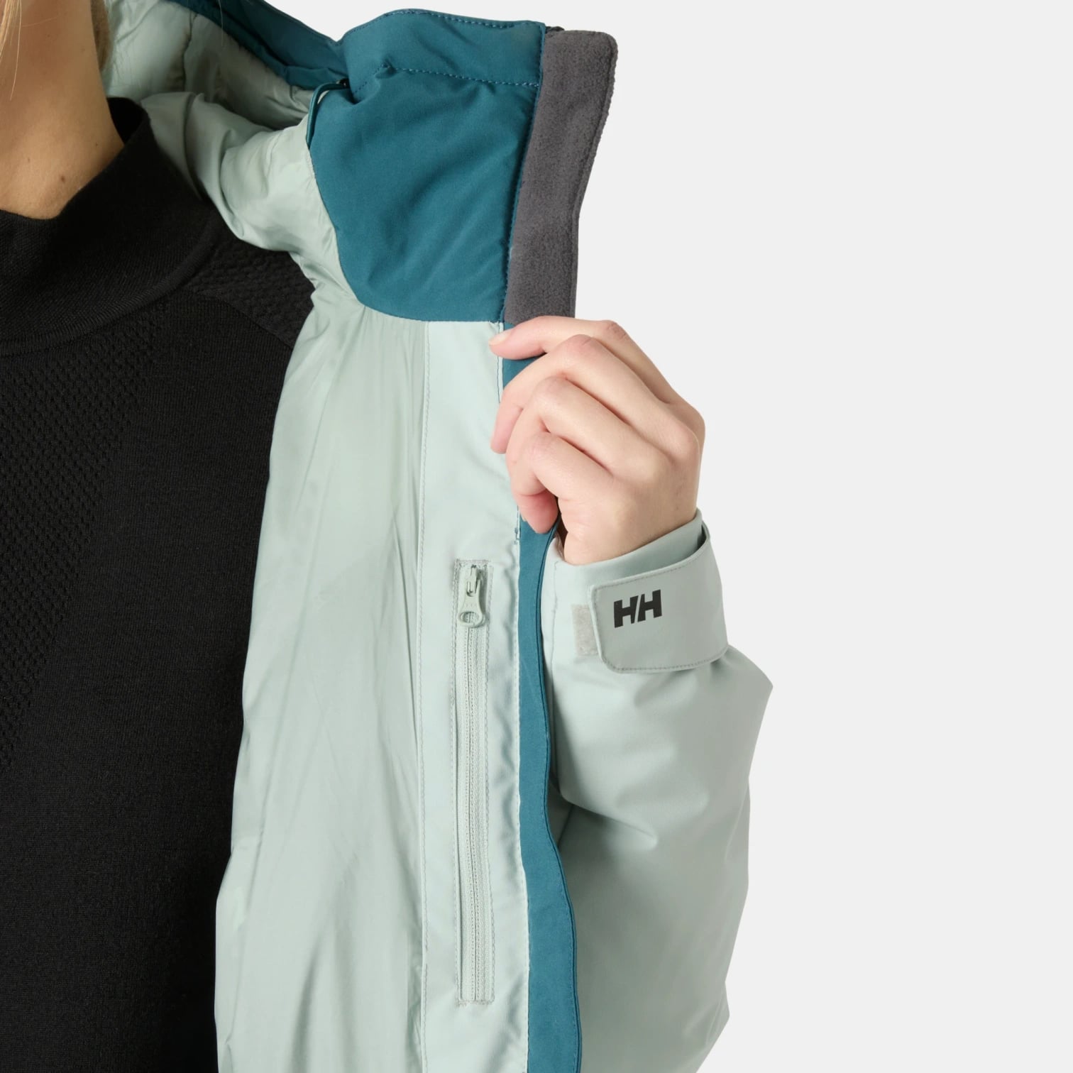 kamu-outdoors-product-w-nora-short-puffy-jacket-naisten-takki-dark-greek-8_processed.webp