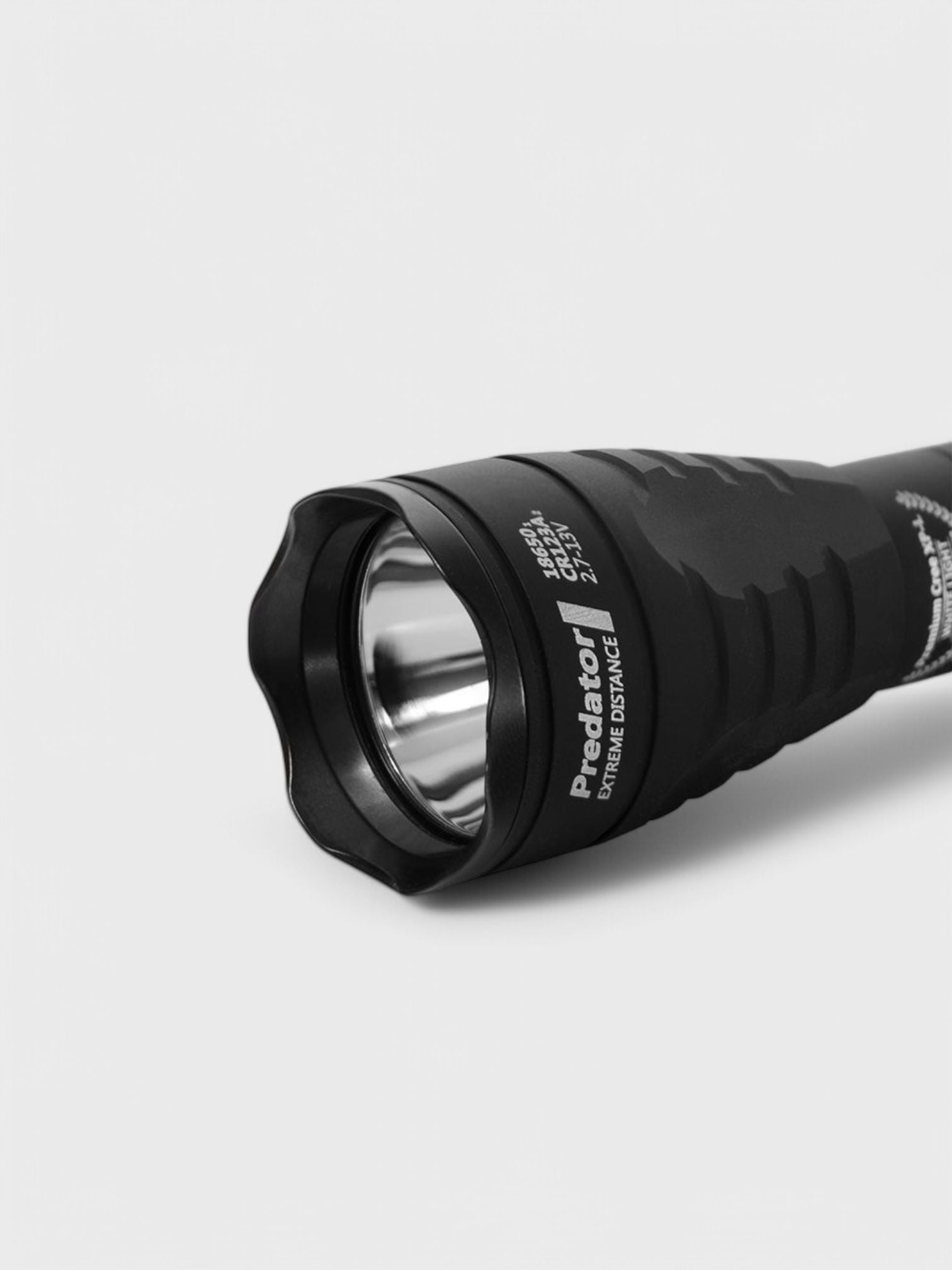 kamu-outdoors-product-armytek-predator9.jpg