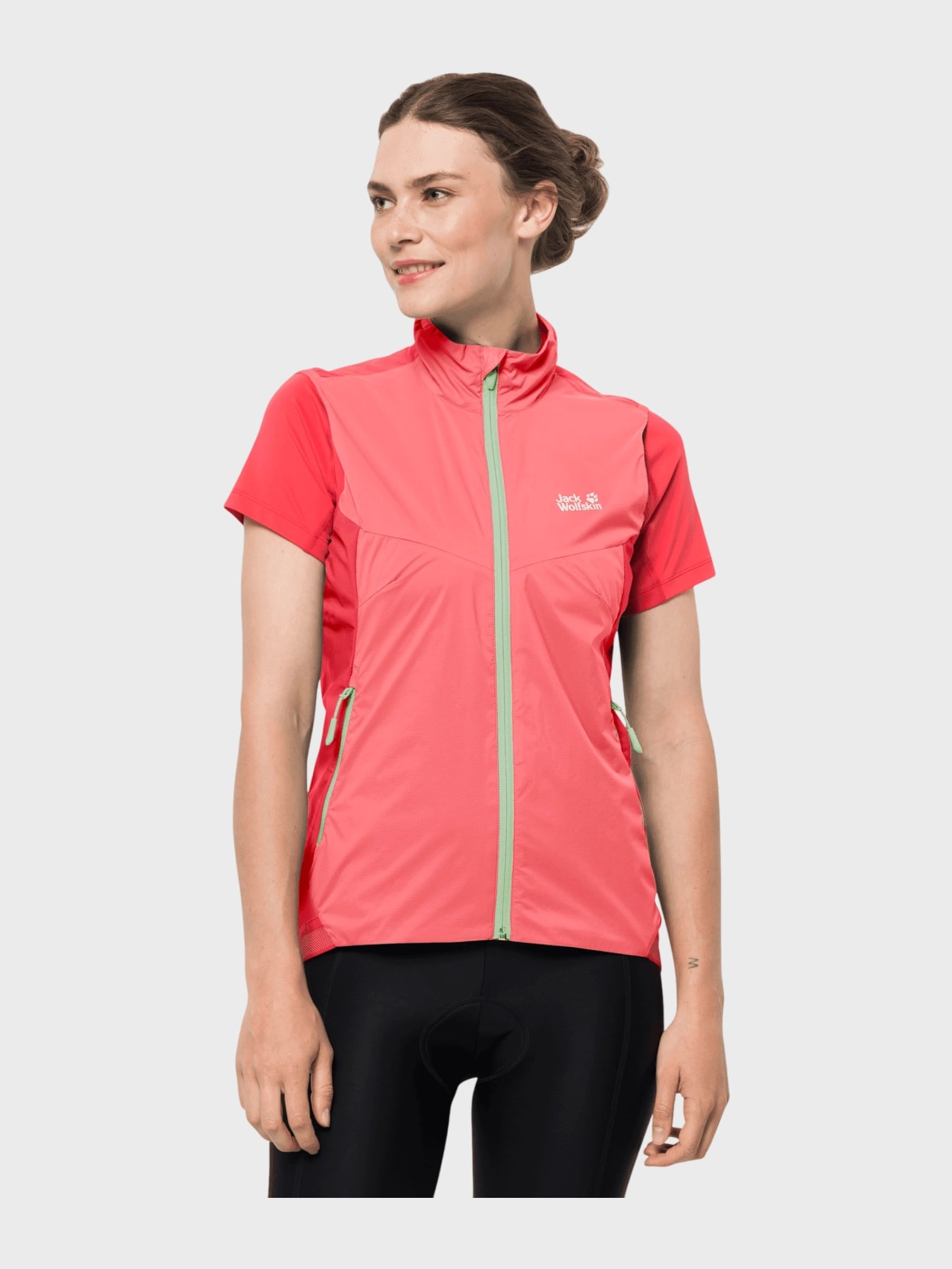 kamu-outdoors-product-tourer-naisten-softshell-liivi-tulip-red-9_processed.webp