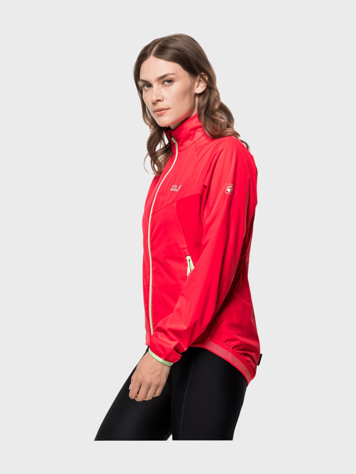 kamu-outdoors-product-tourer-naisten-softshell-takki-tulip-red-4_processed.webp